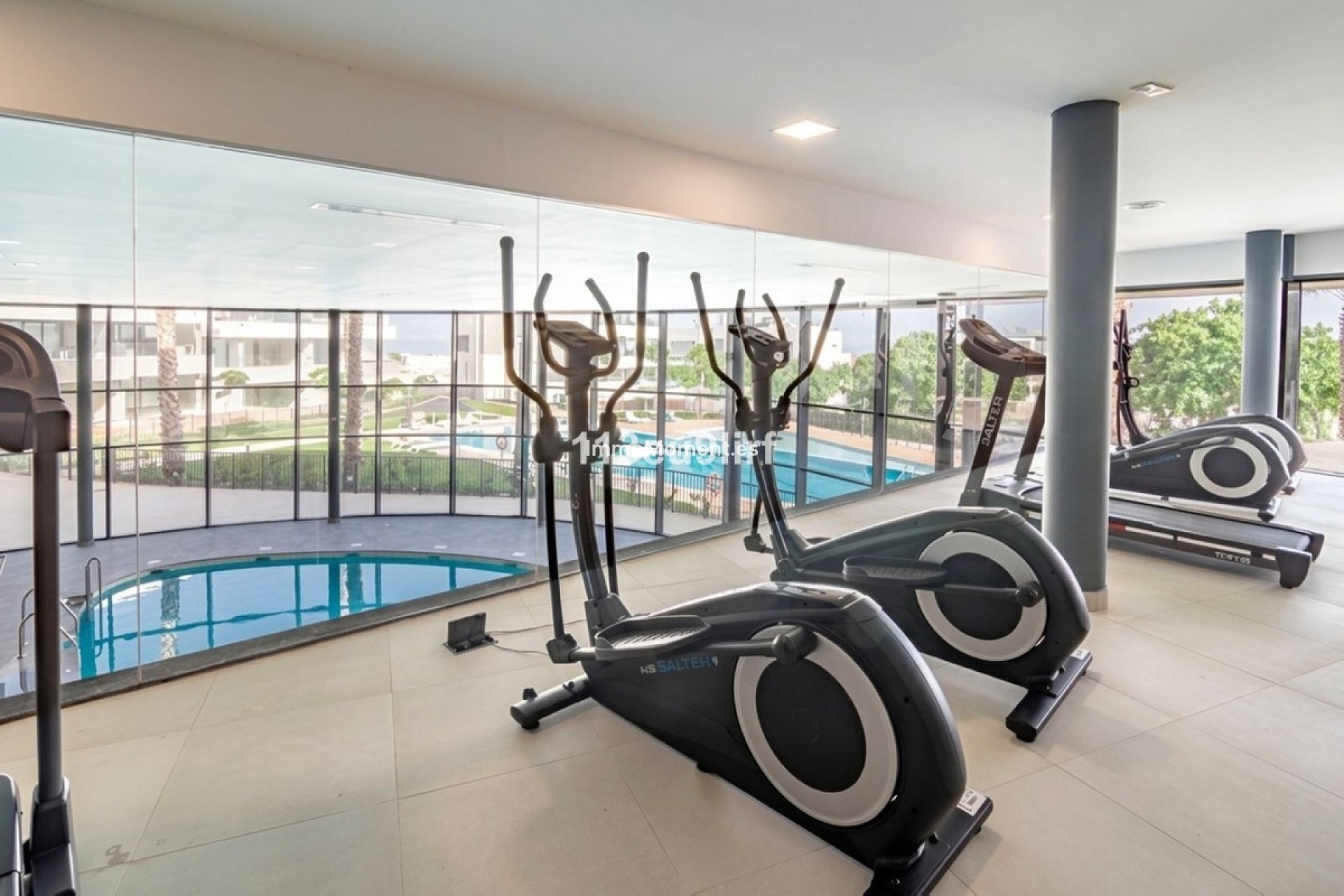 Resale - Apartment - Estepona - Estepona Centro