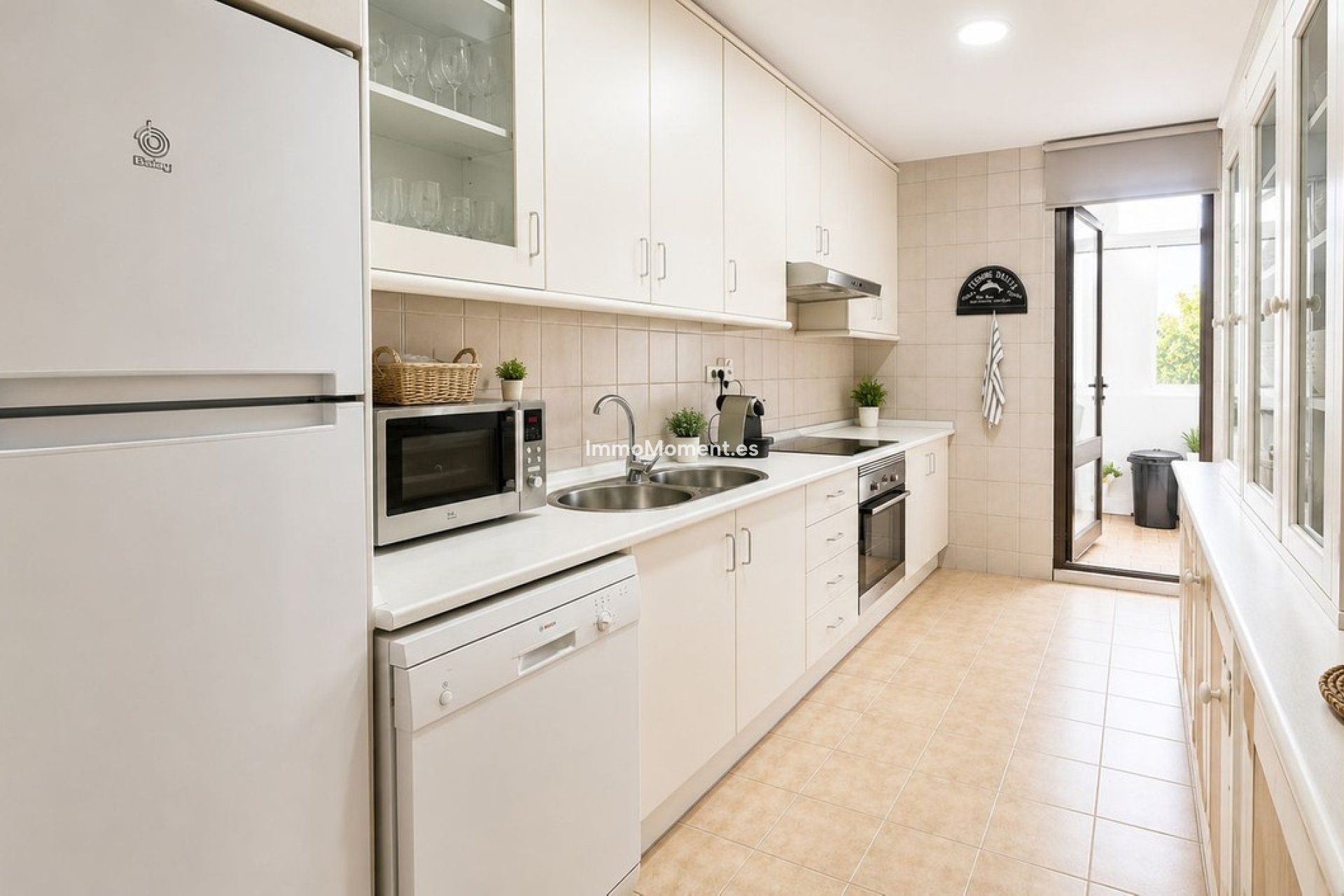 Resale - Apartment - Estepona - Estepona Centro