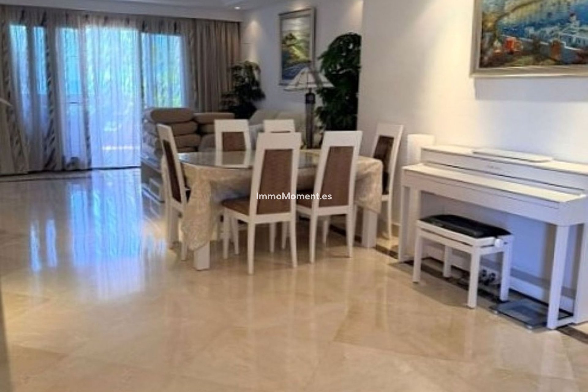 Resale - Apartment - Estepona - Estepona Centro