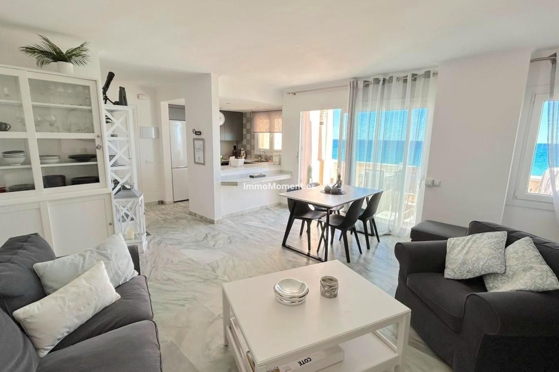 Resale - Apartment - Estepona - Estepona Centro