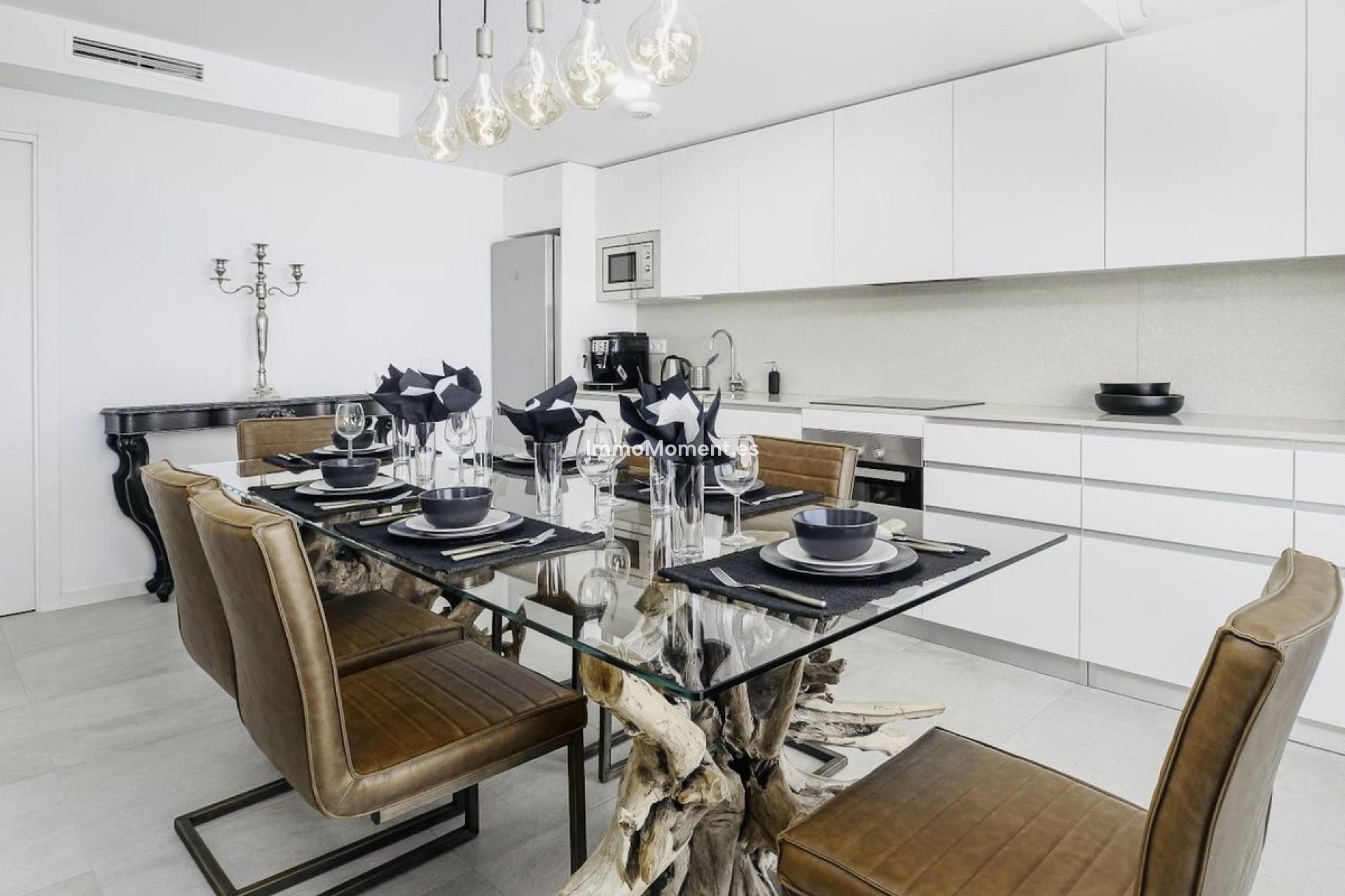 Resale - Apartment - Estepona - Estepona Centro