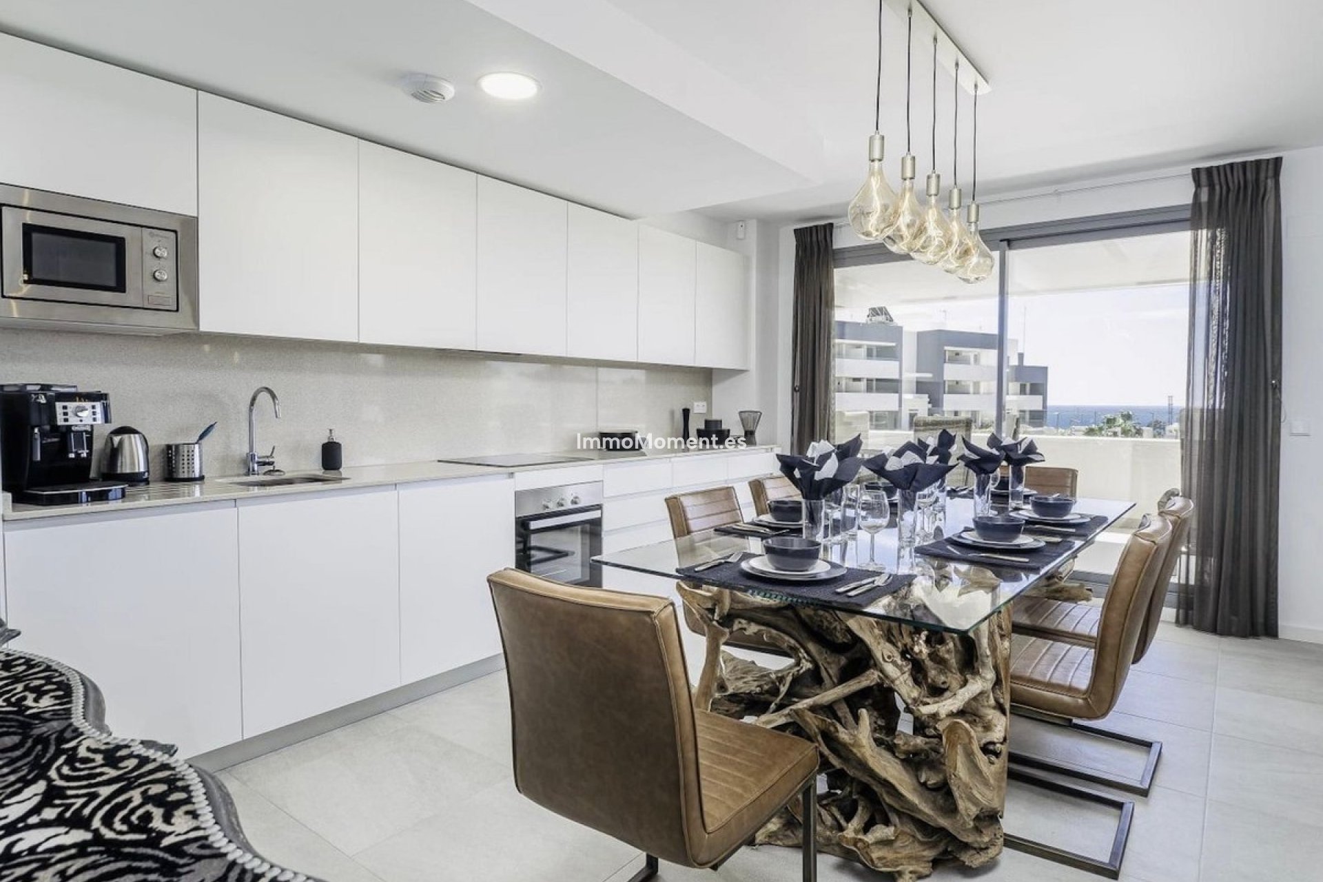 Resale - Apartment - Estepona - Estepona Centro
