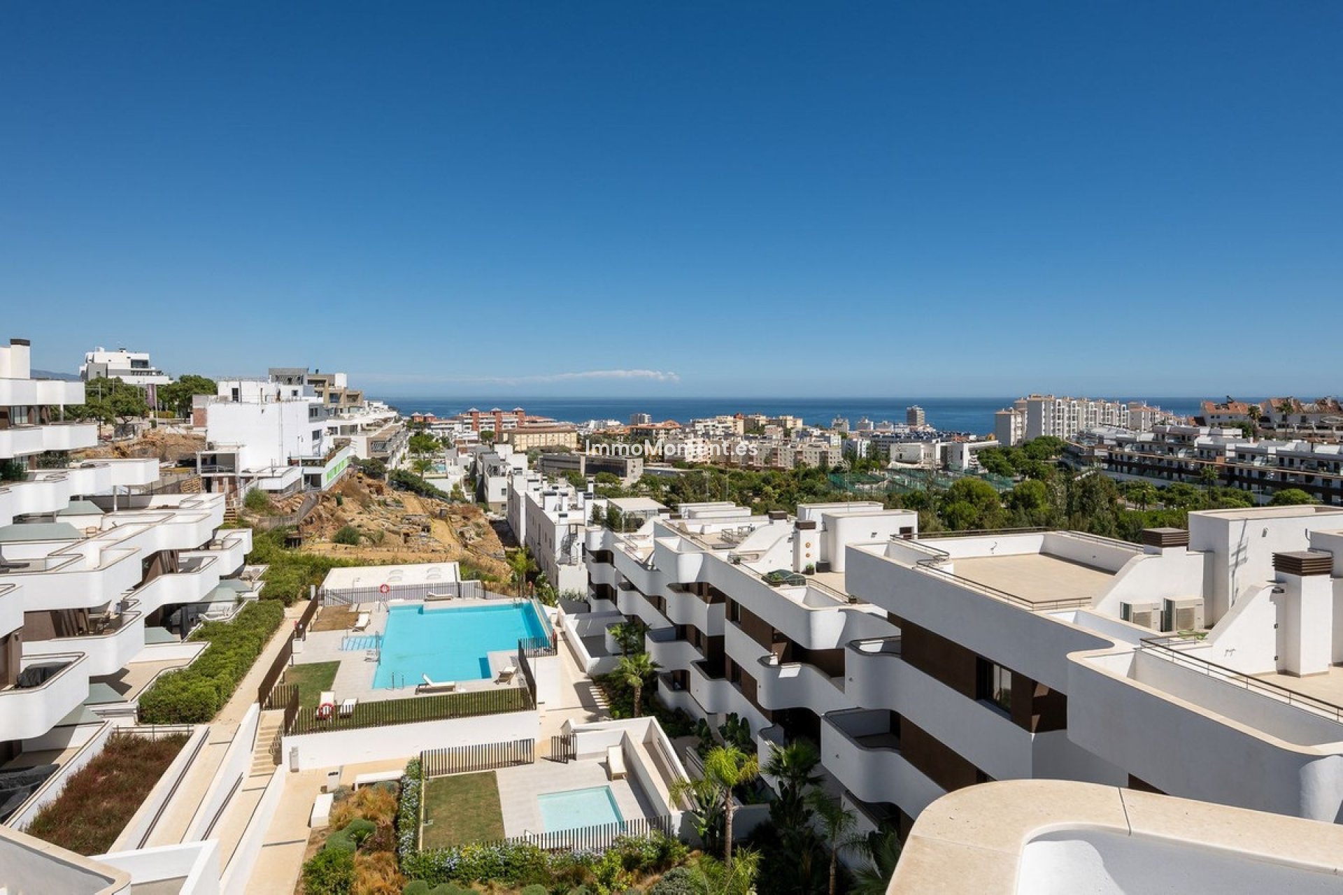 Resale - Apartment - Estepona - Estepona Centro