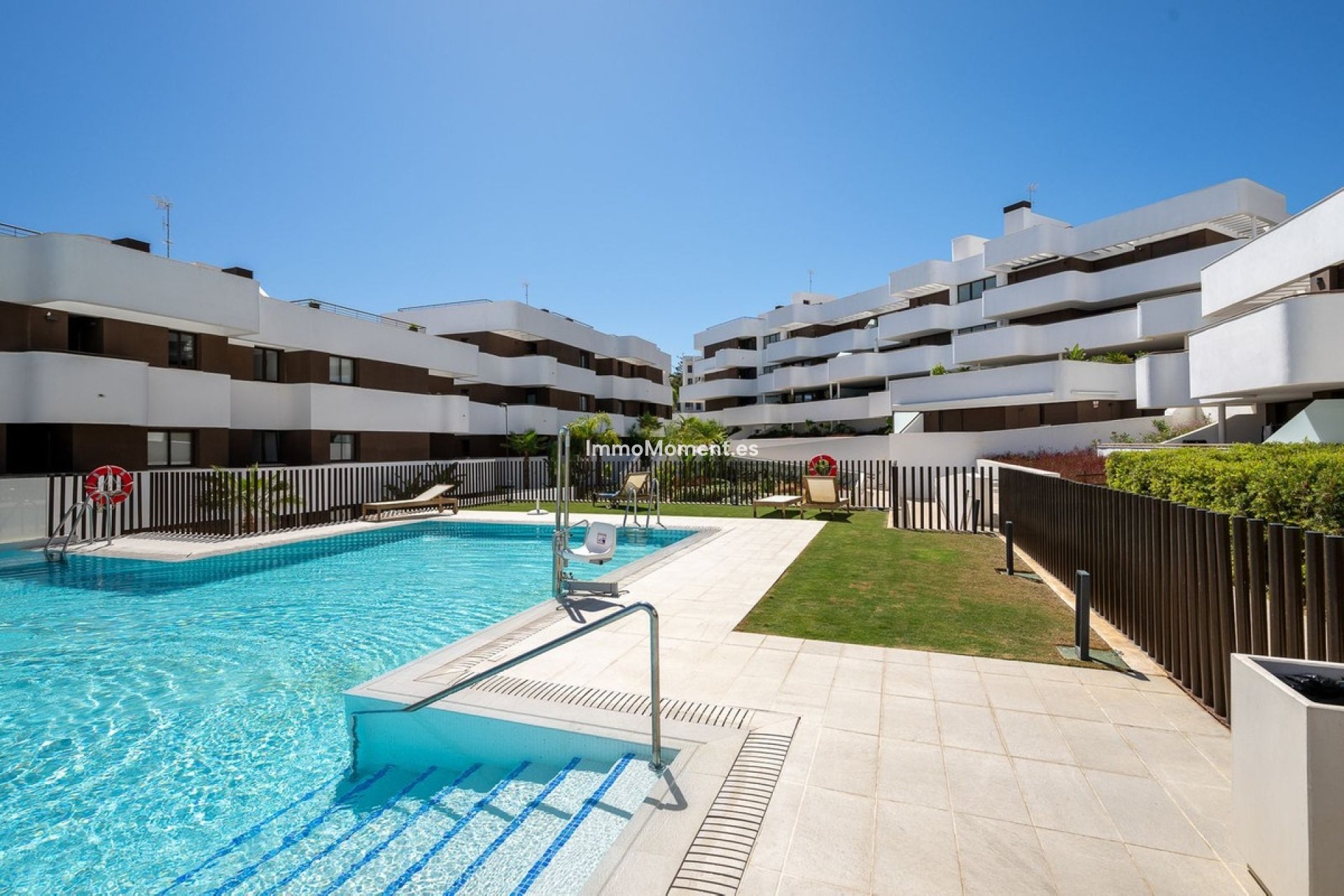 Resale - Apartment - Estepona - Estepona Centro