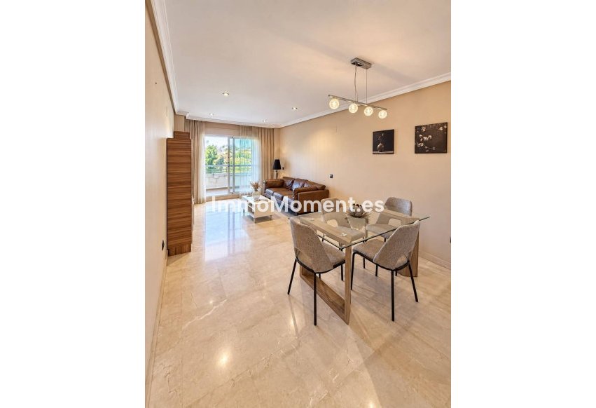 Resale - Apartment - Estepona - Estepona Centro