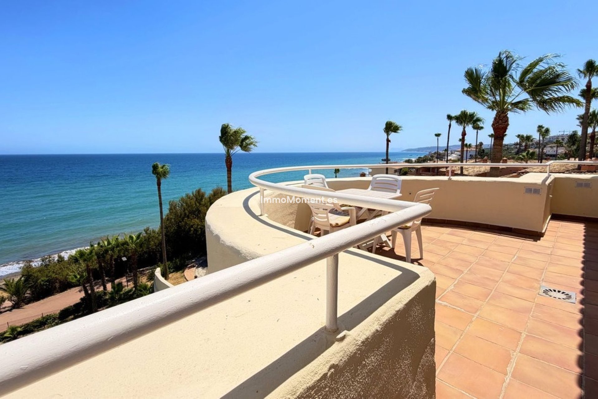 Resale - Apartment - Estepona - Estepona Centro