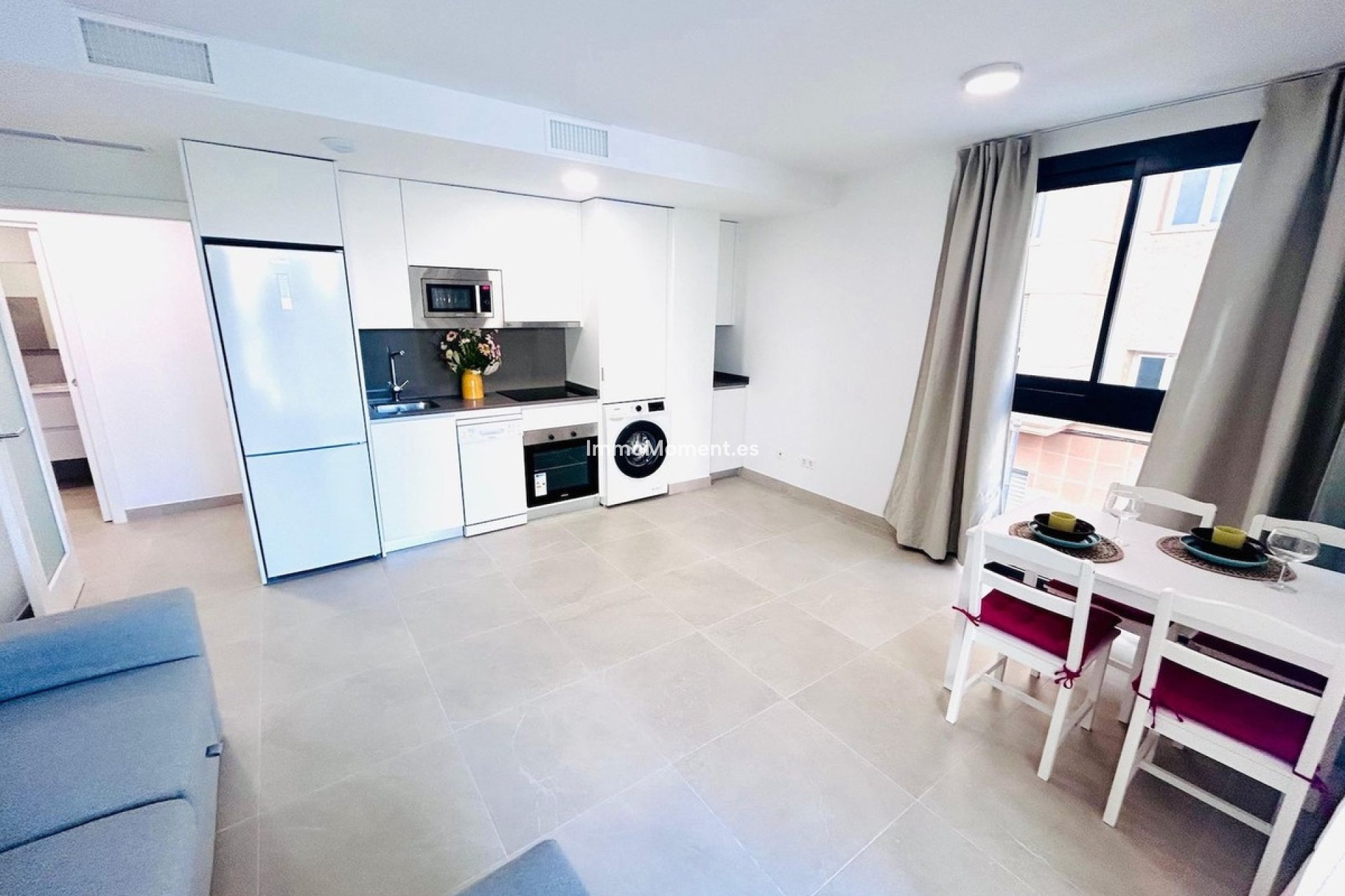 Resale - Apartment - Estepona - Estepona Centro