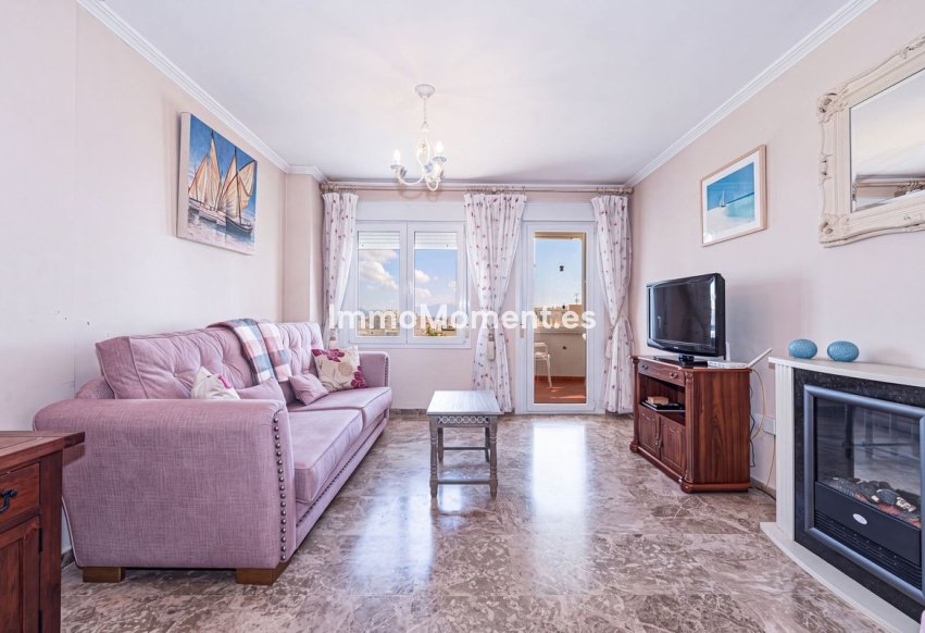 Resale - Apartment - Estepona - Estepona Centro