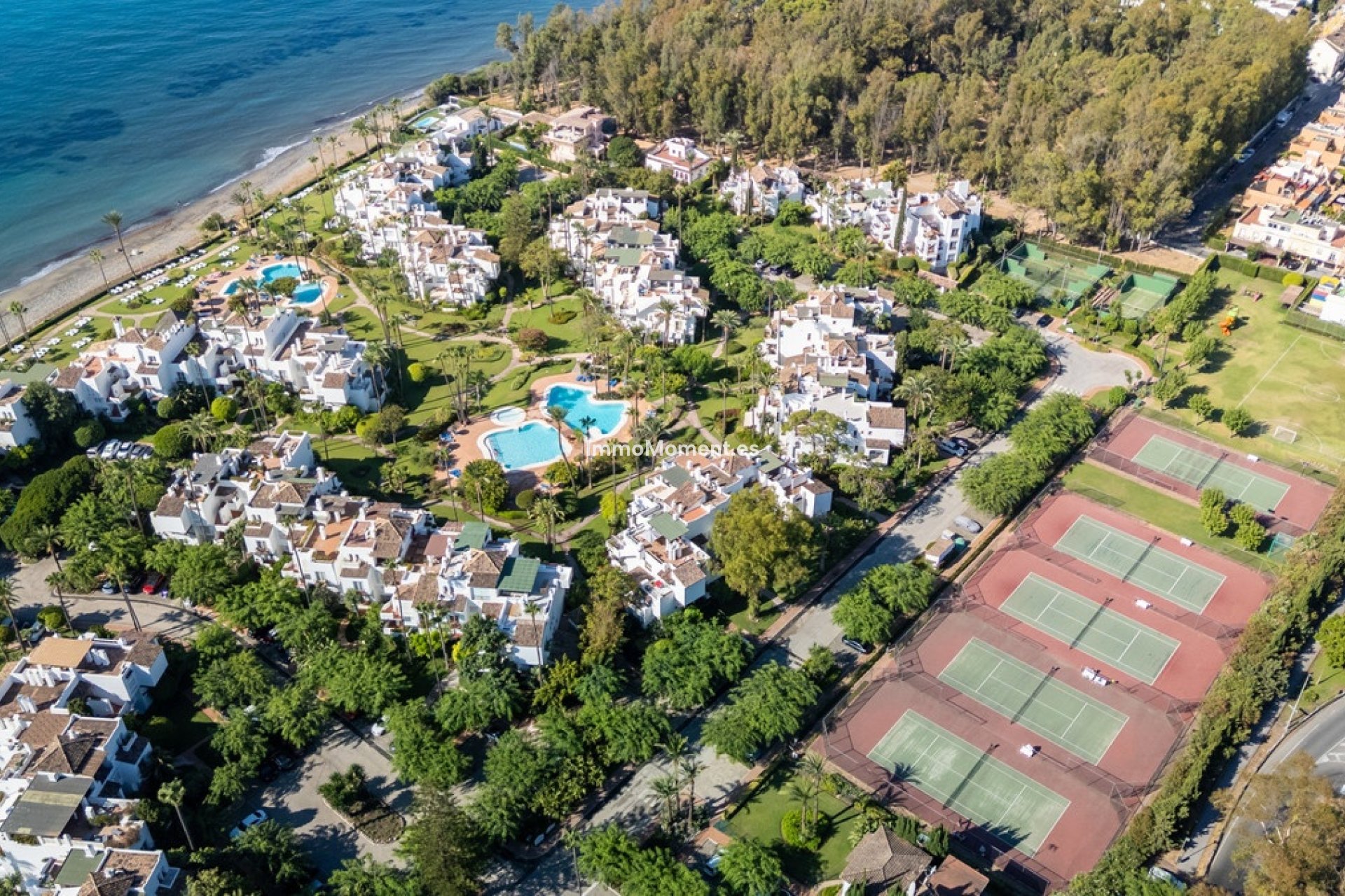 Resale - Apartment - Estepona - Estepona Centro