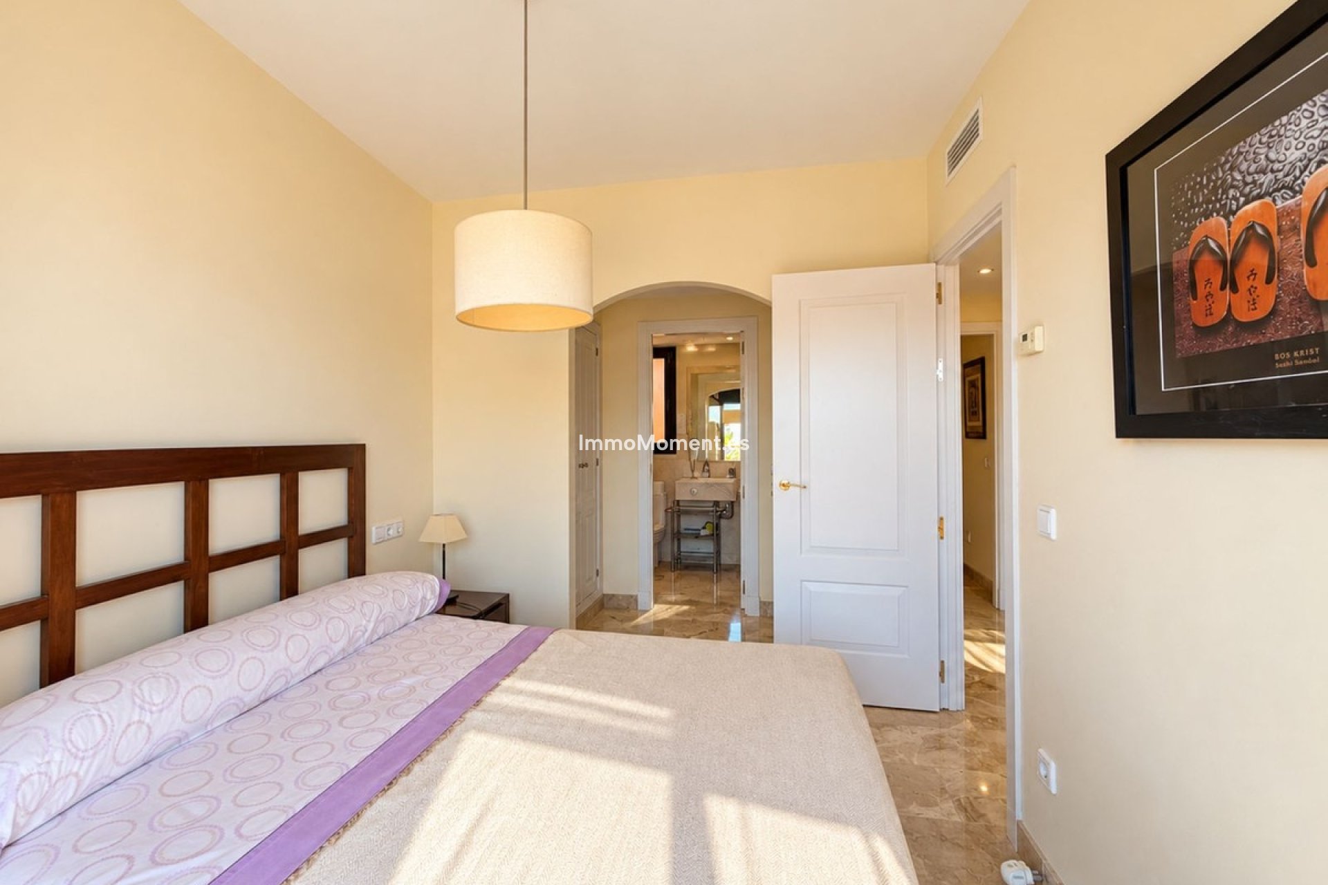 Resale - Apartment - Estepona - Estepona Centro
