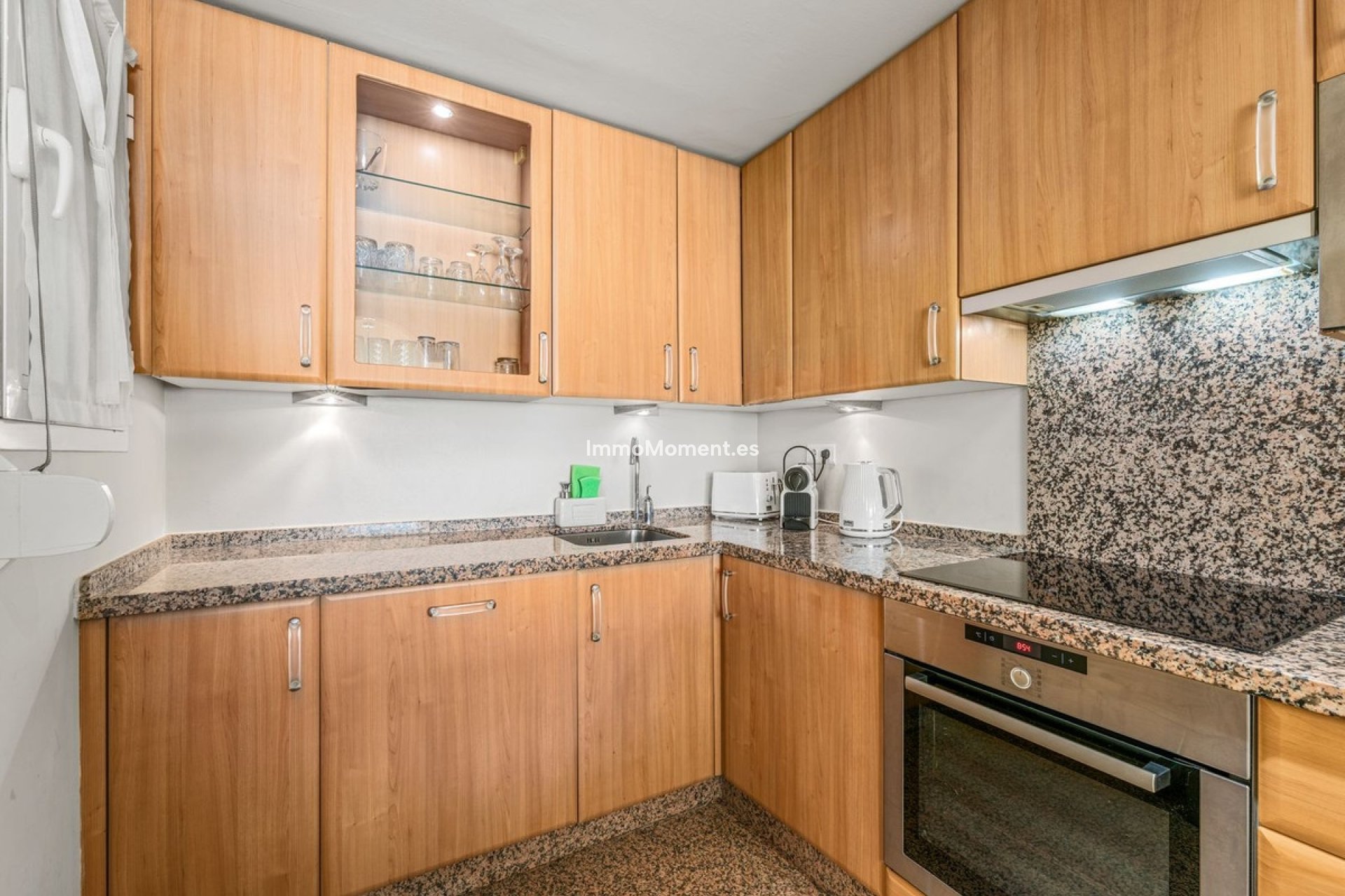 Resale - Apartment - Estepona - Estepona Centro