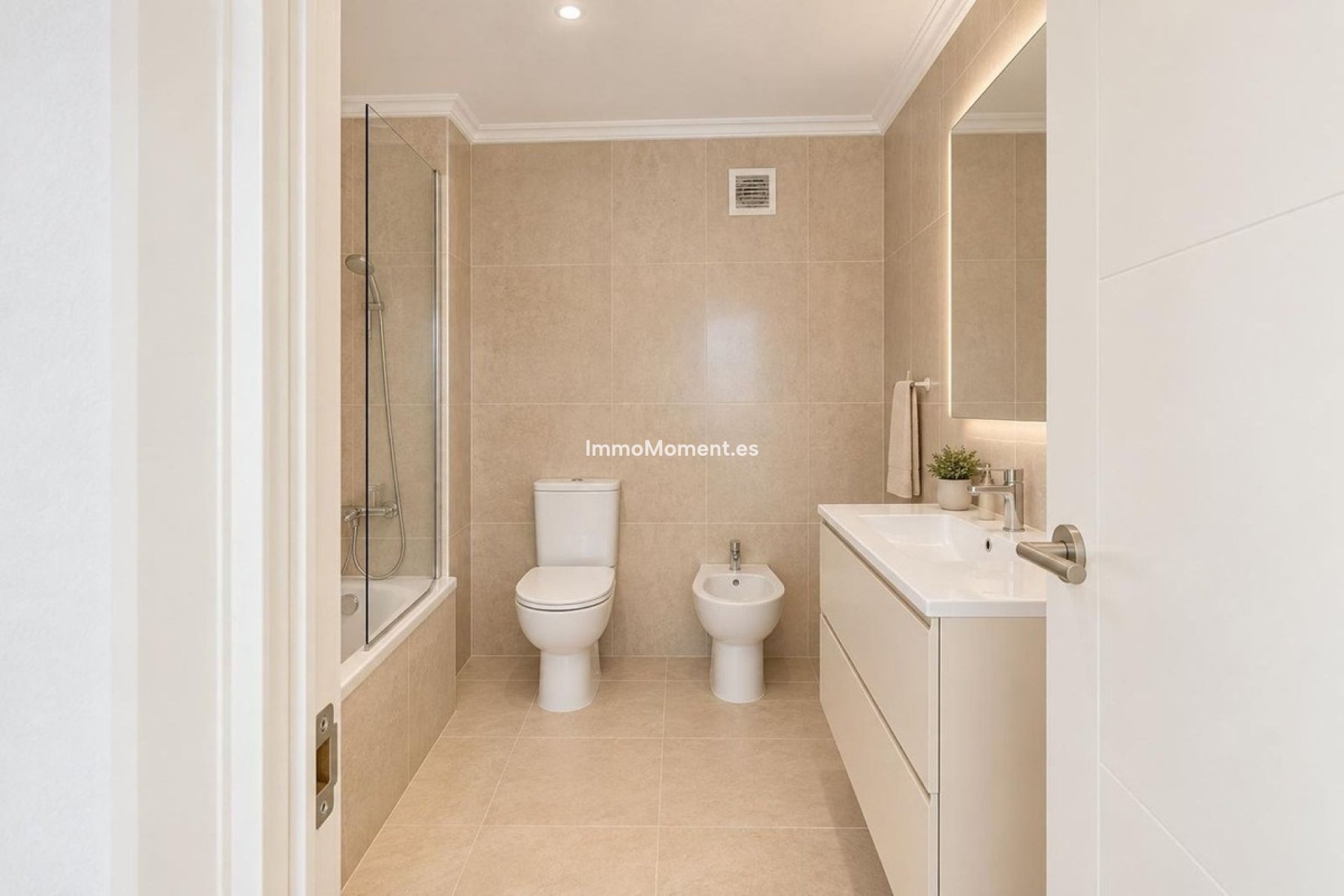 Resale - Apartment - Estepona - Estepona Centro