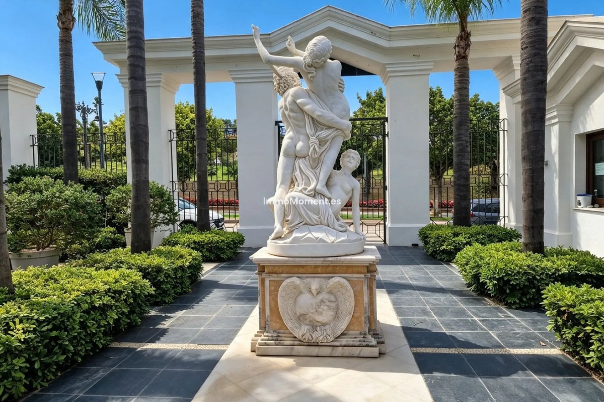Resale - Apartment - Estepona - Estepona Centro