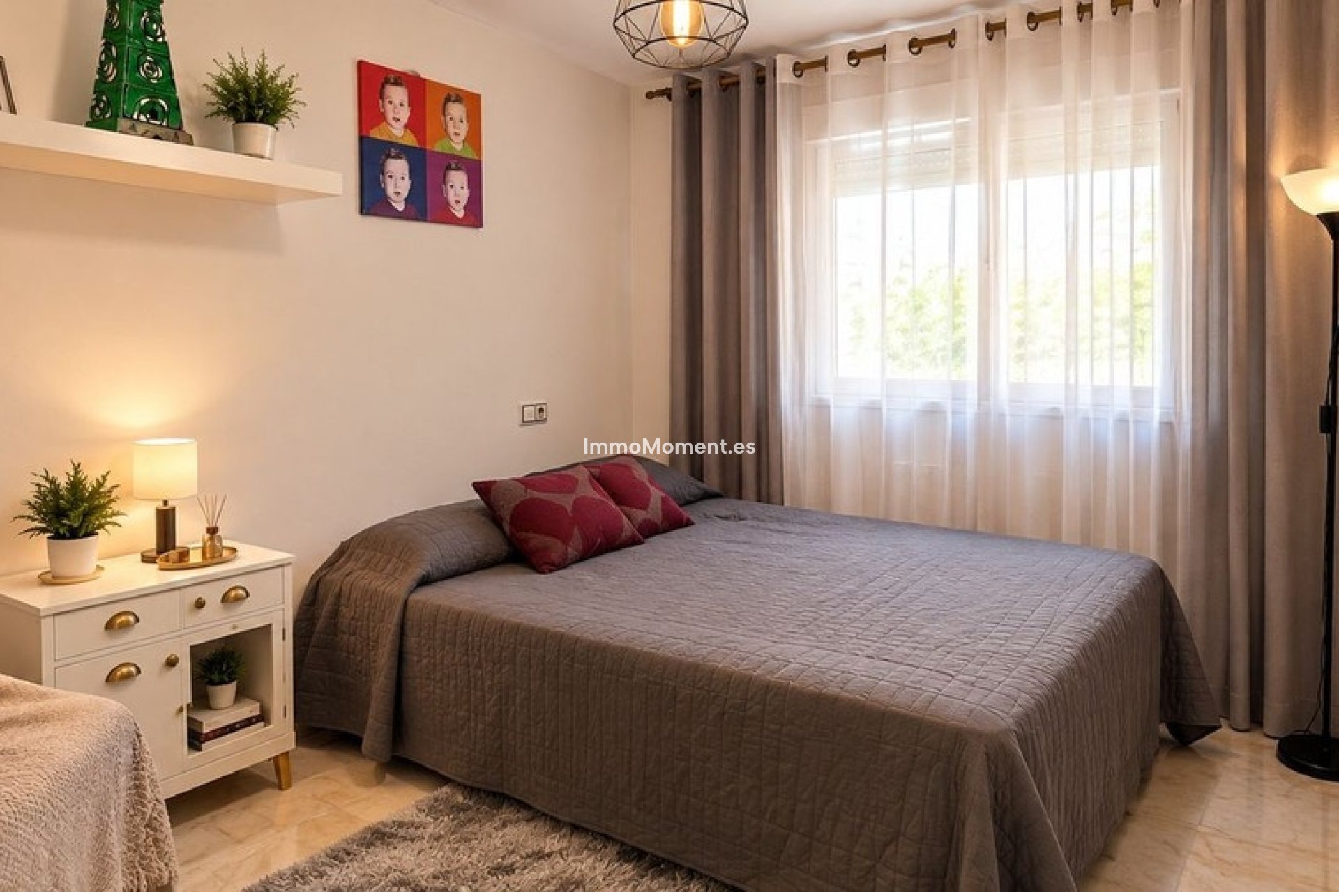 Resale - Apartment - Estepona - Estepona Centro