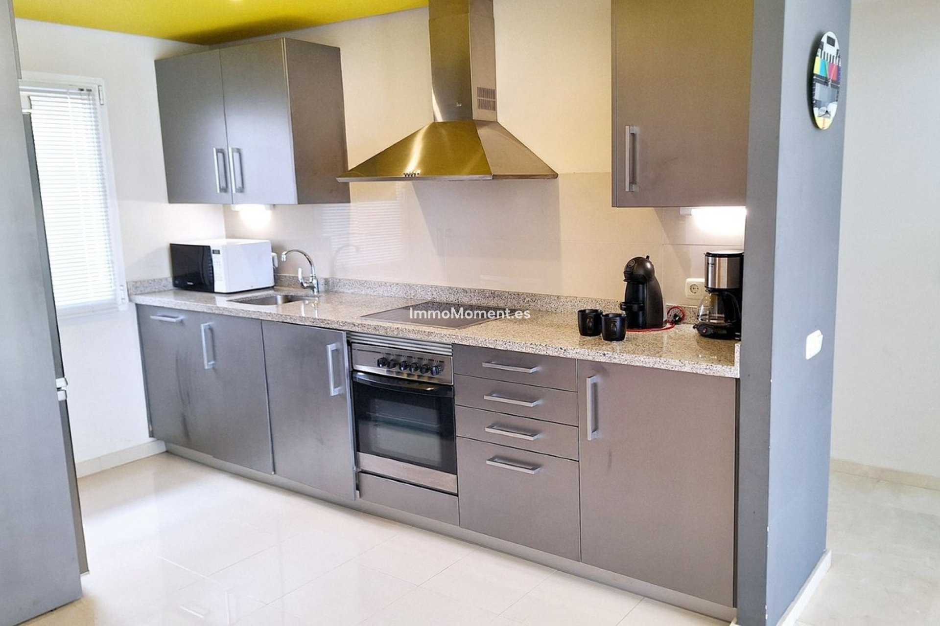 Resale - Apartment - Estepona - Estepona Centro