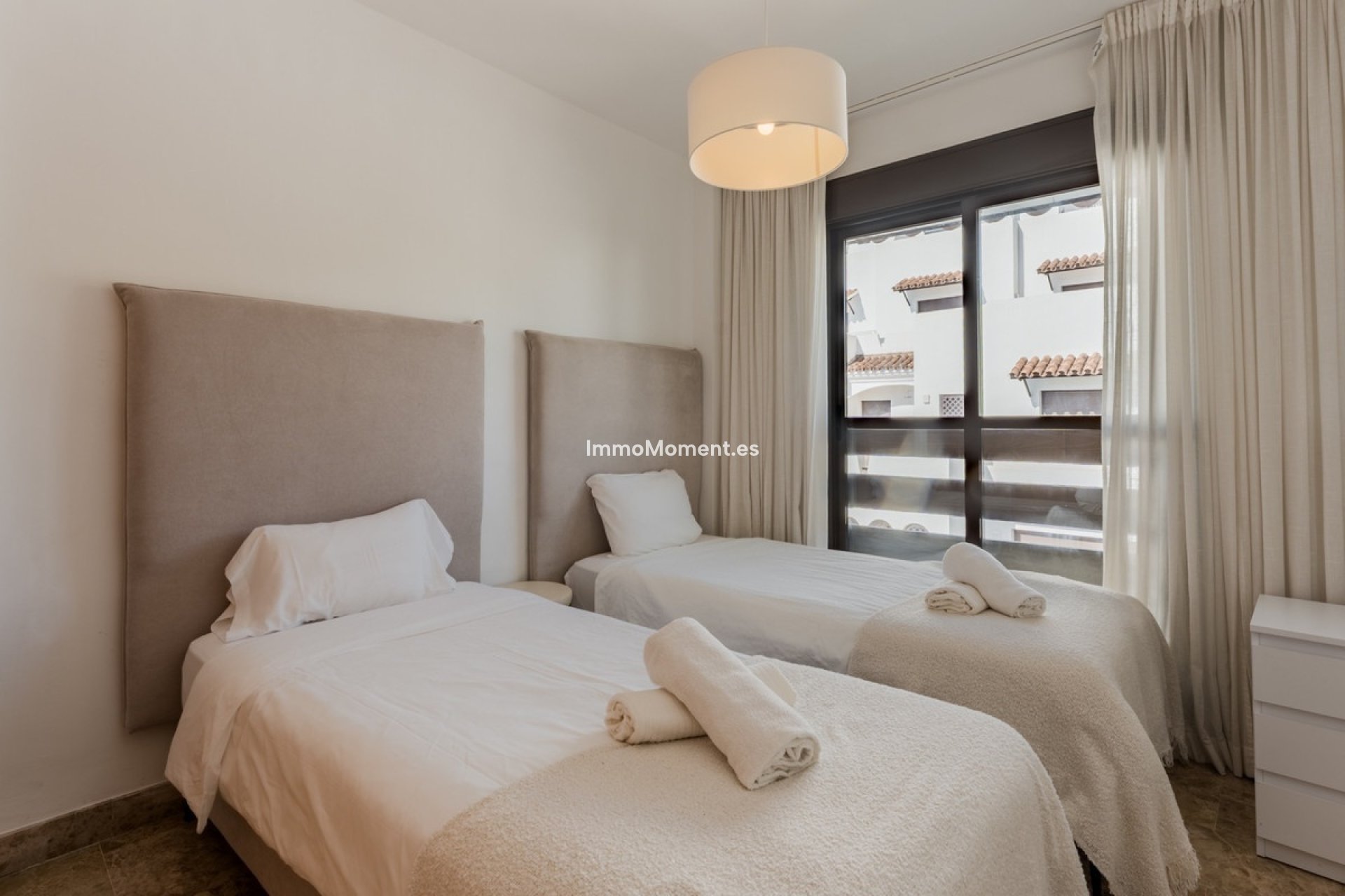 Resale - Apartment - Estepona - Estepona Centro