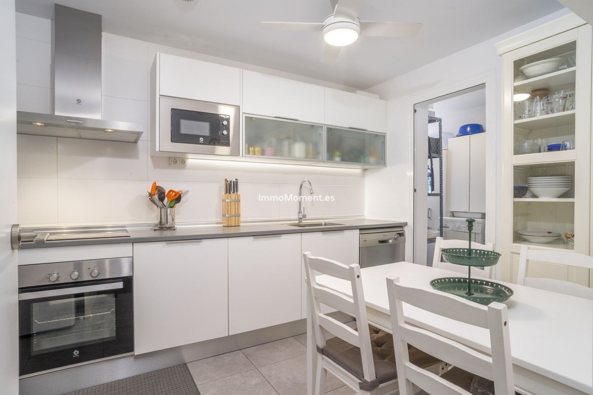 Resale - Apartment - Estepona - Estepona Centro
