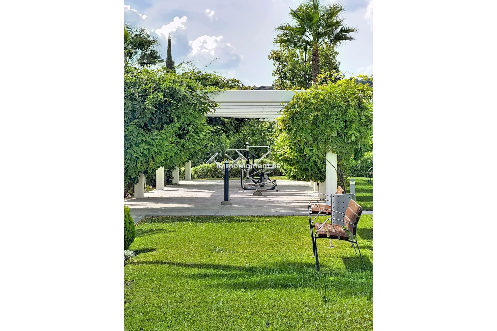 Resale - Apartment - Estepona - Estepona Centro