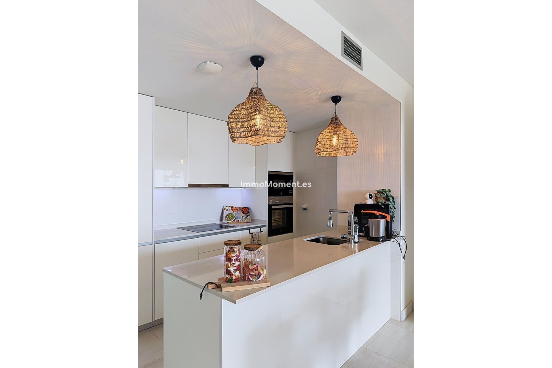 Resale - Apartment - Estepona - Estepona Centro