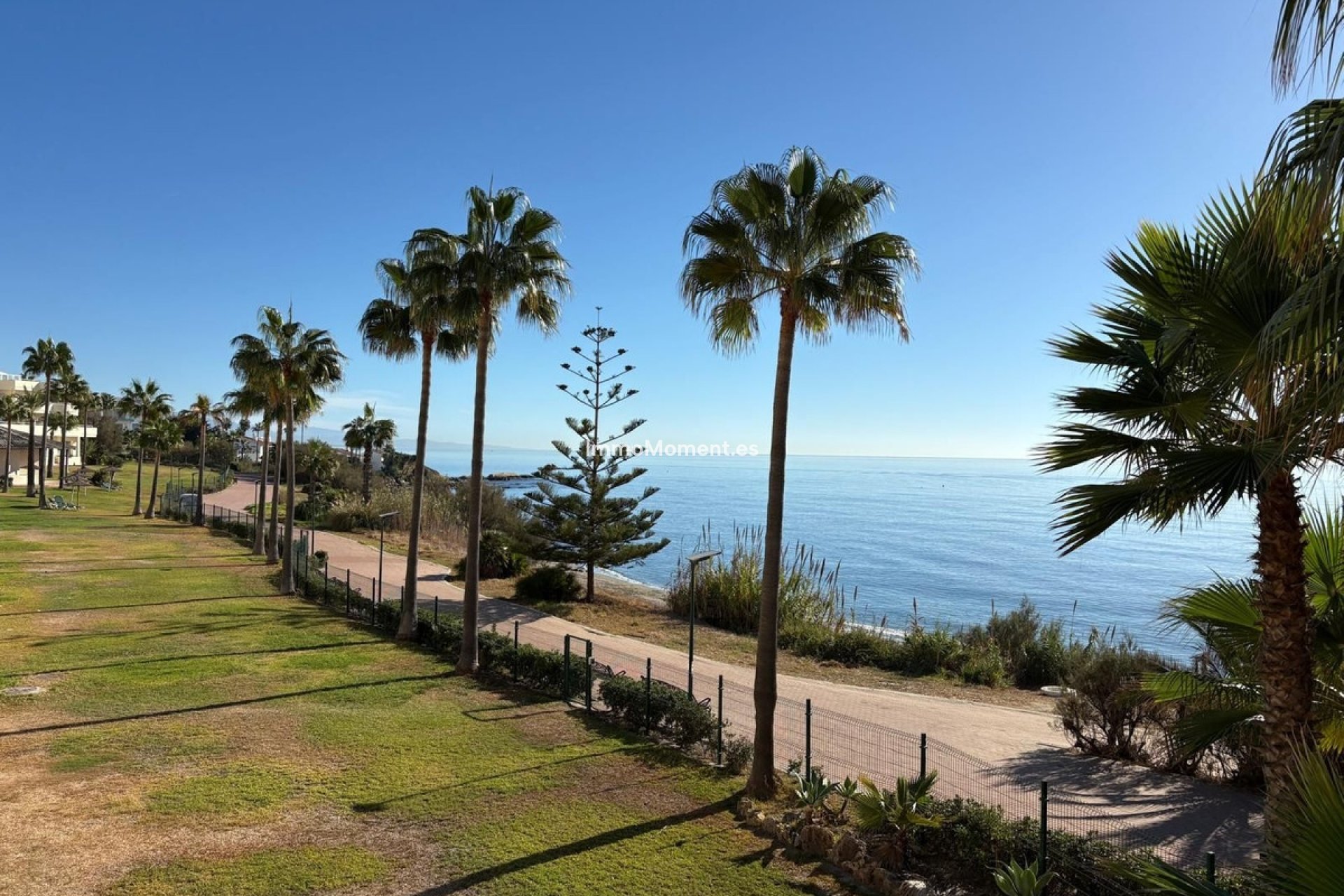 Resale - Apartment - Estepona - Estepona Centro