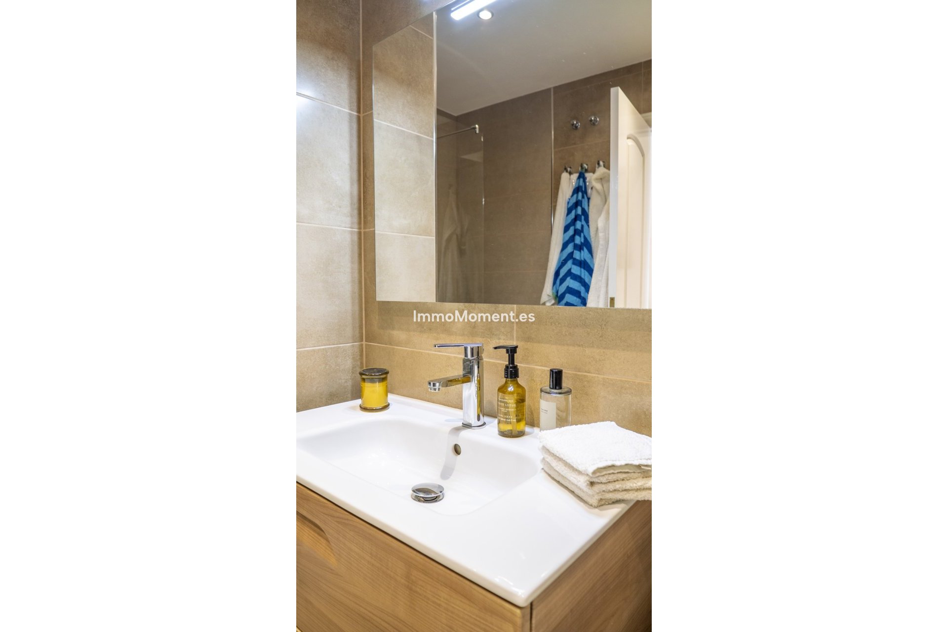 Resale - Apartment - Estepona - Estepona Centro
