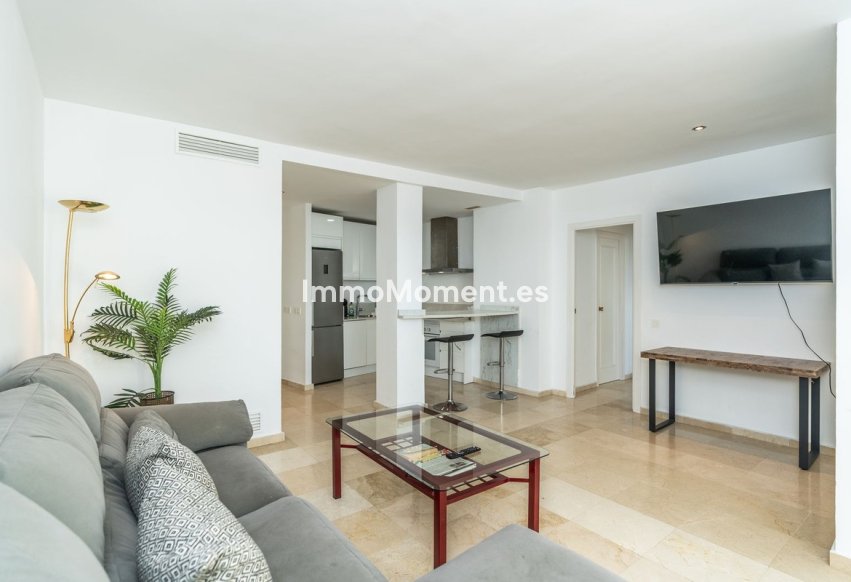 Resale - Apartment - Estepona - Estepona Centro