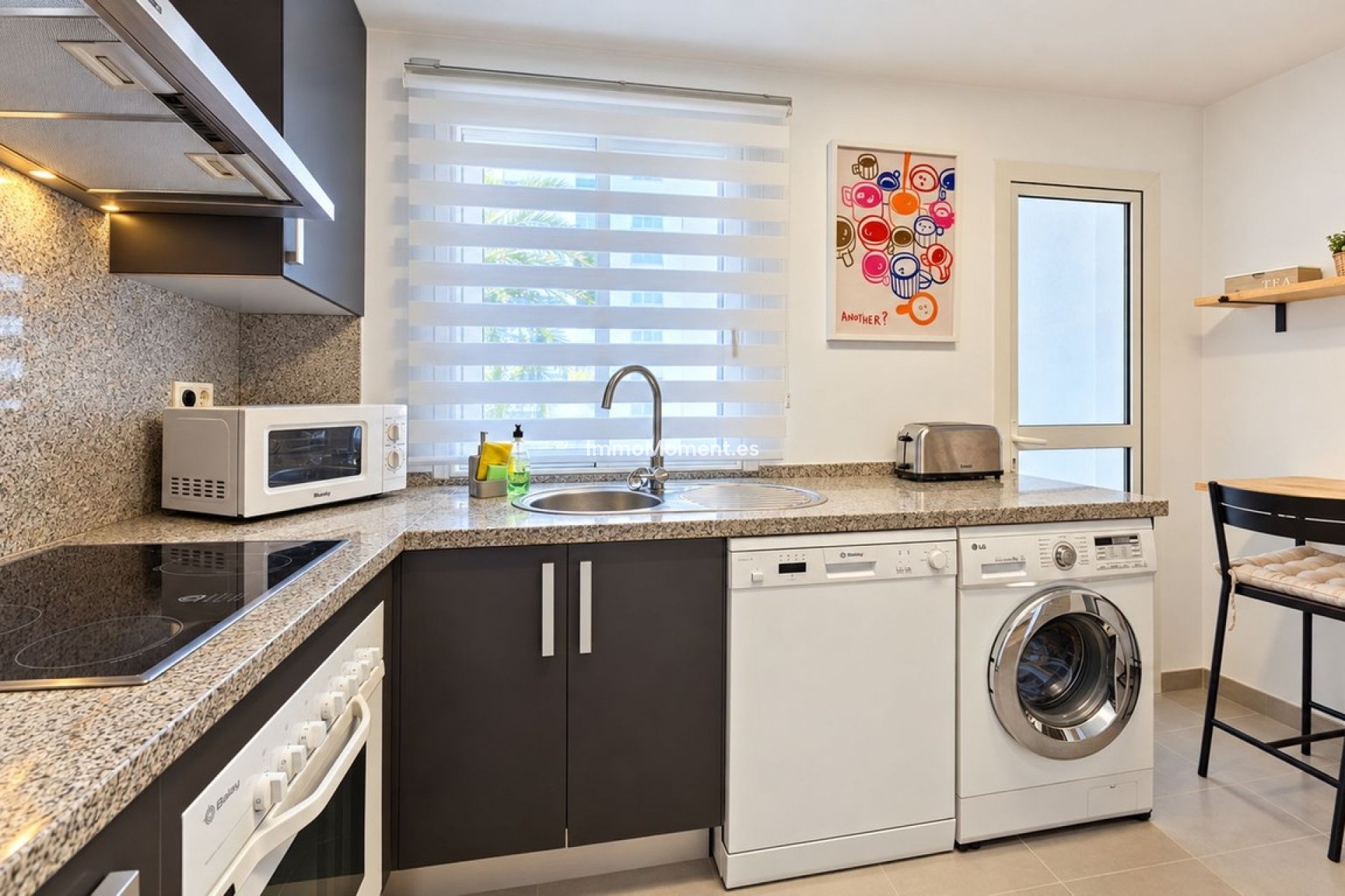 Resale - Apartment - Estepona - Estepona Centro
