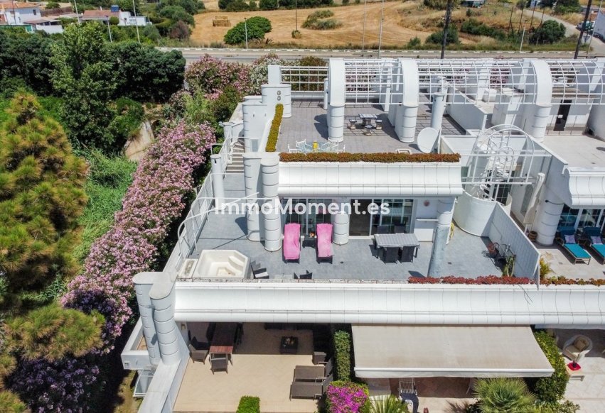 Resale - Apartment - Estepona - Estepona Centro