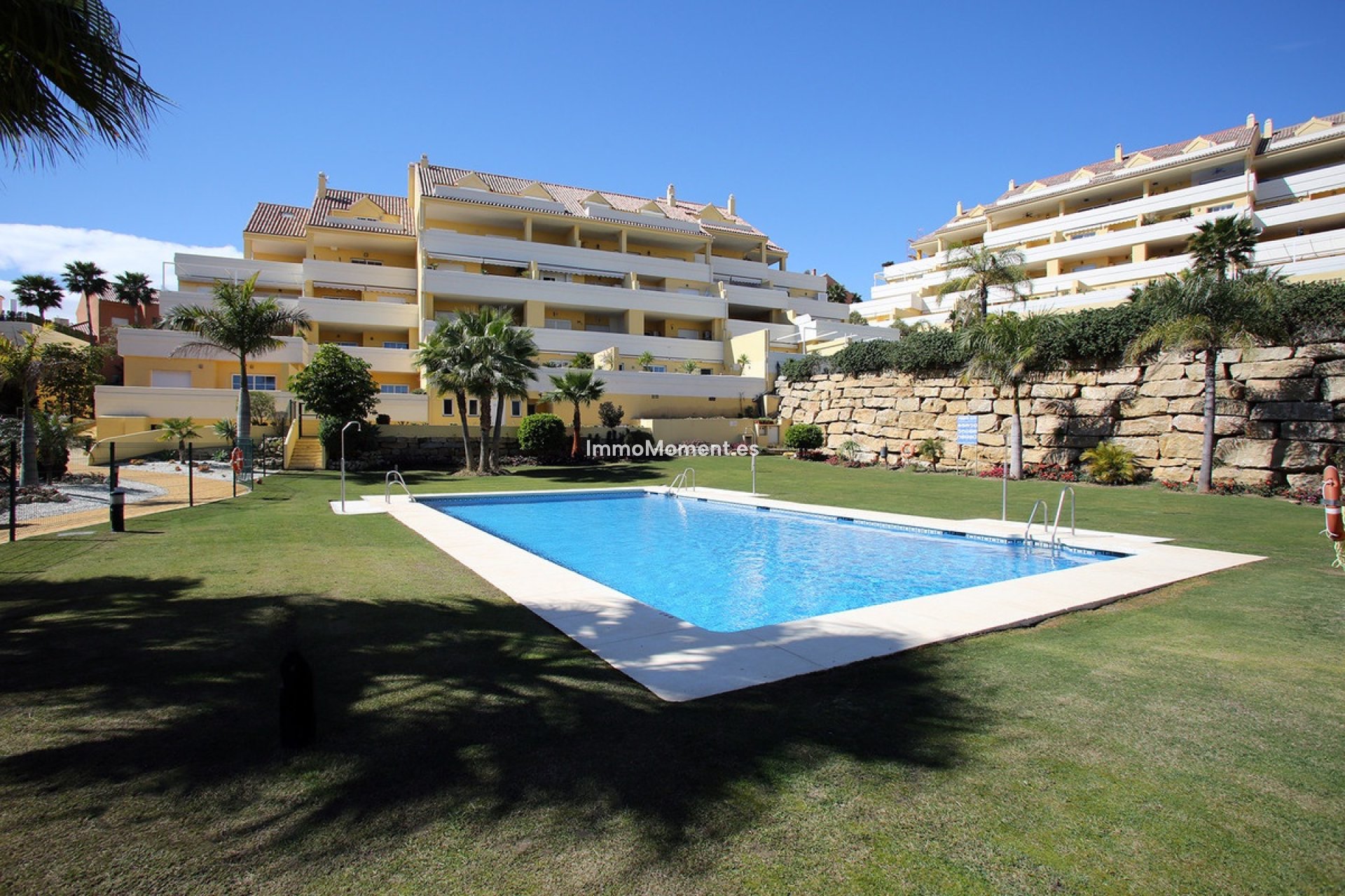 Resale - Apartment - Estepona - Estepona Centro