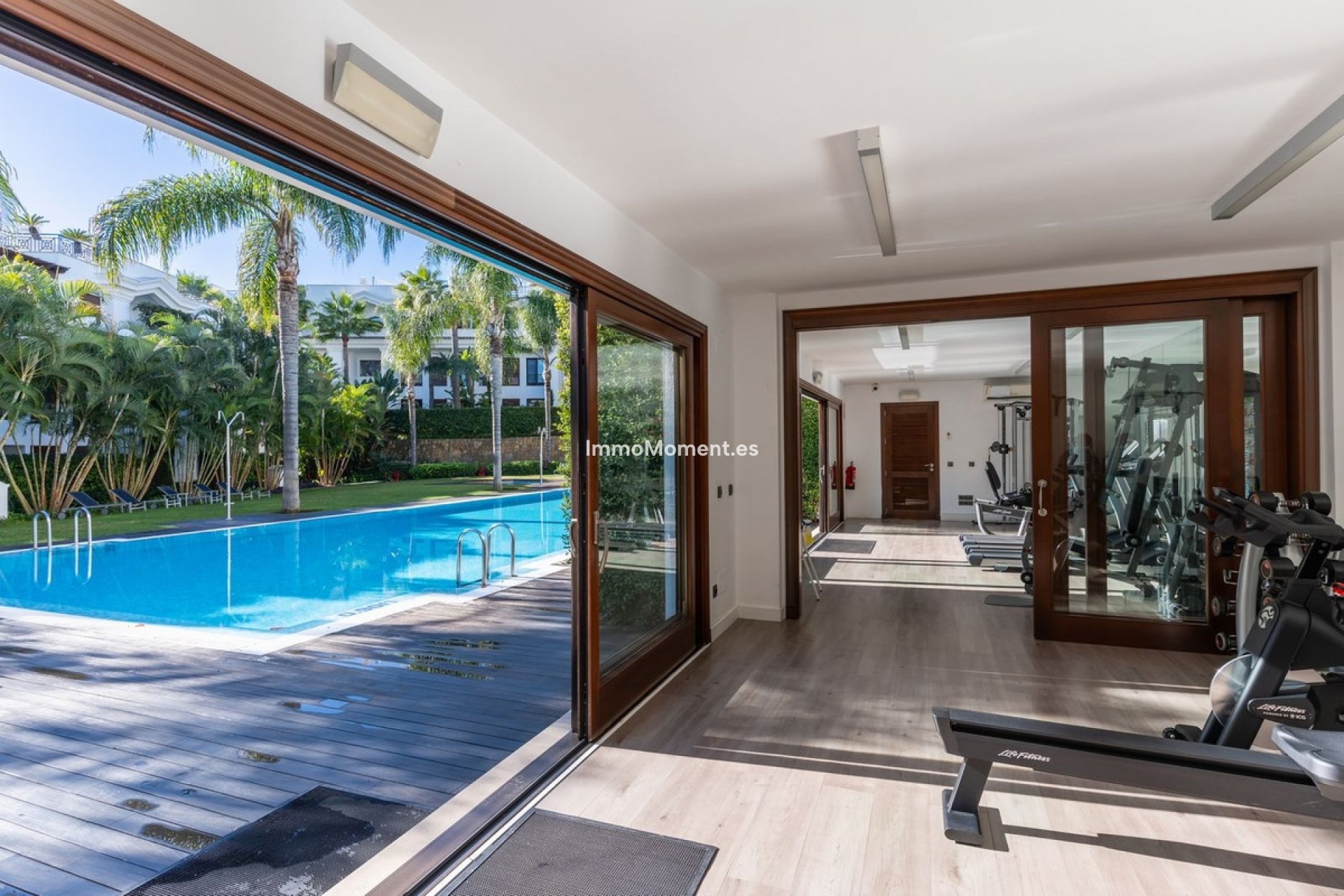 Resale - Apartment - Estepona - Estepona Centro