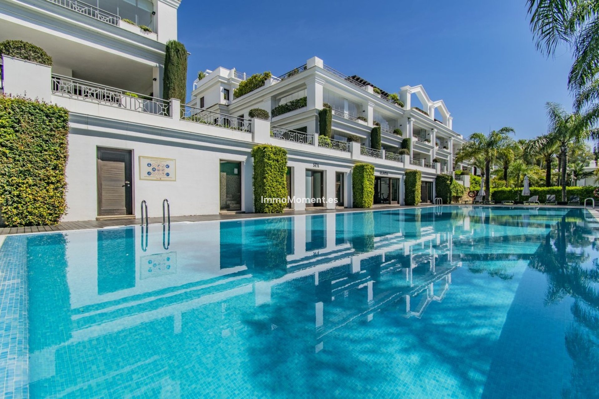 Resale - Apartment - Estepona - Estepona Centro