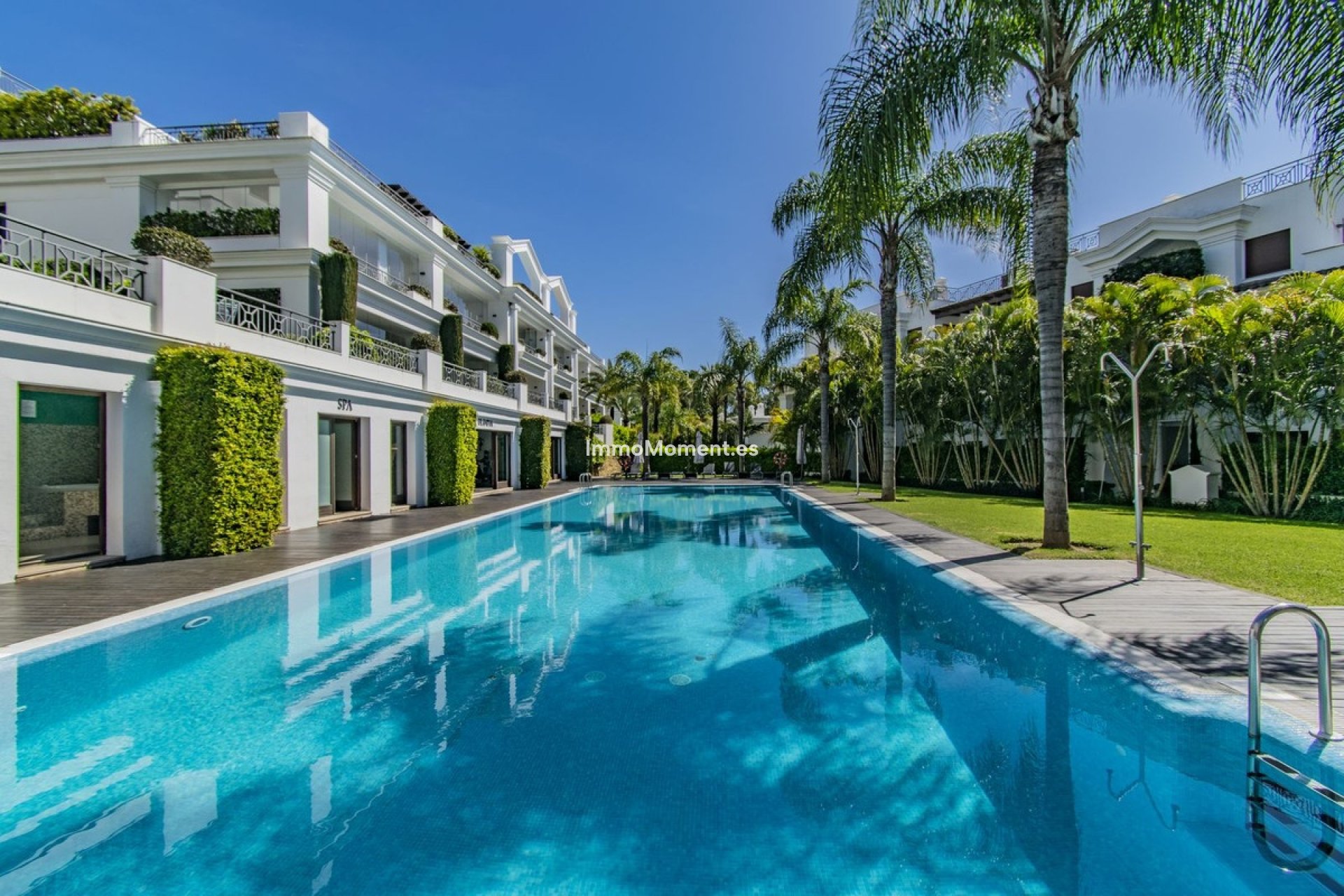 Resale - Apartment - Estepona - Estepona Centro