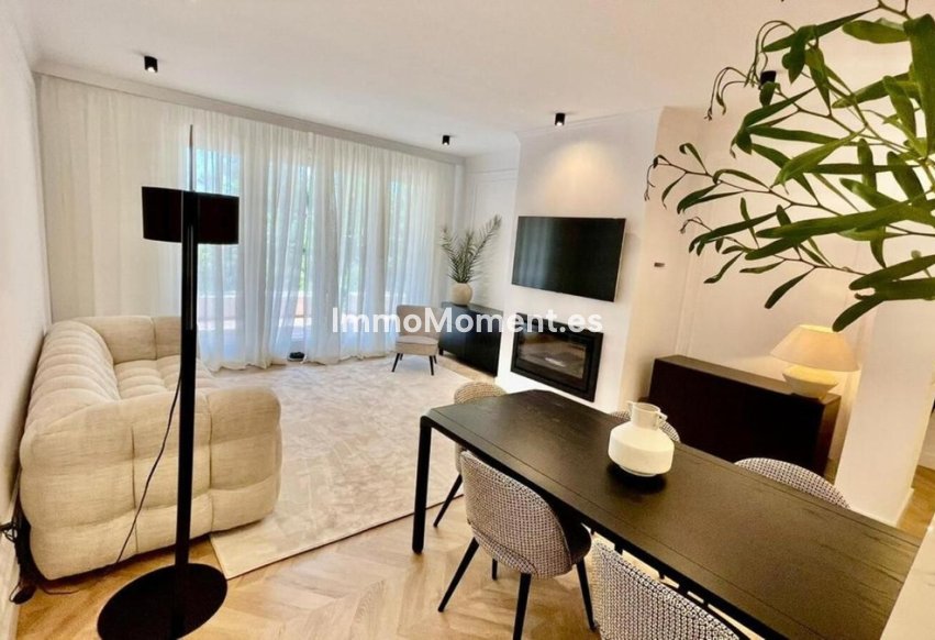 Resale - Apartment - Estepona - Estepona Centro