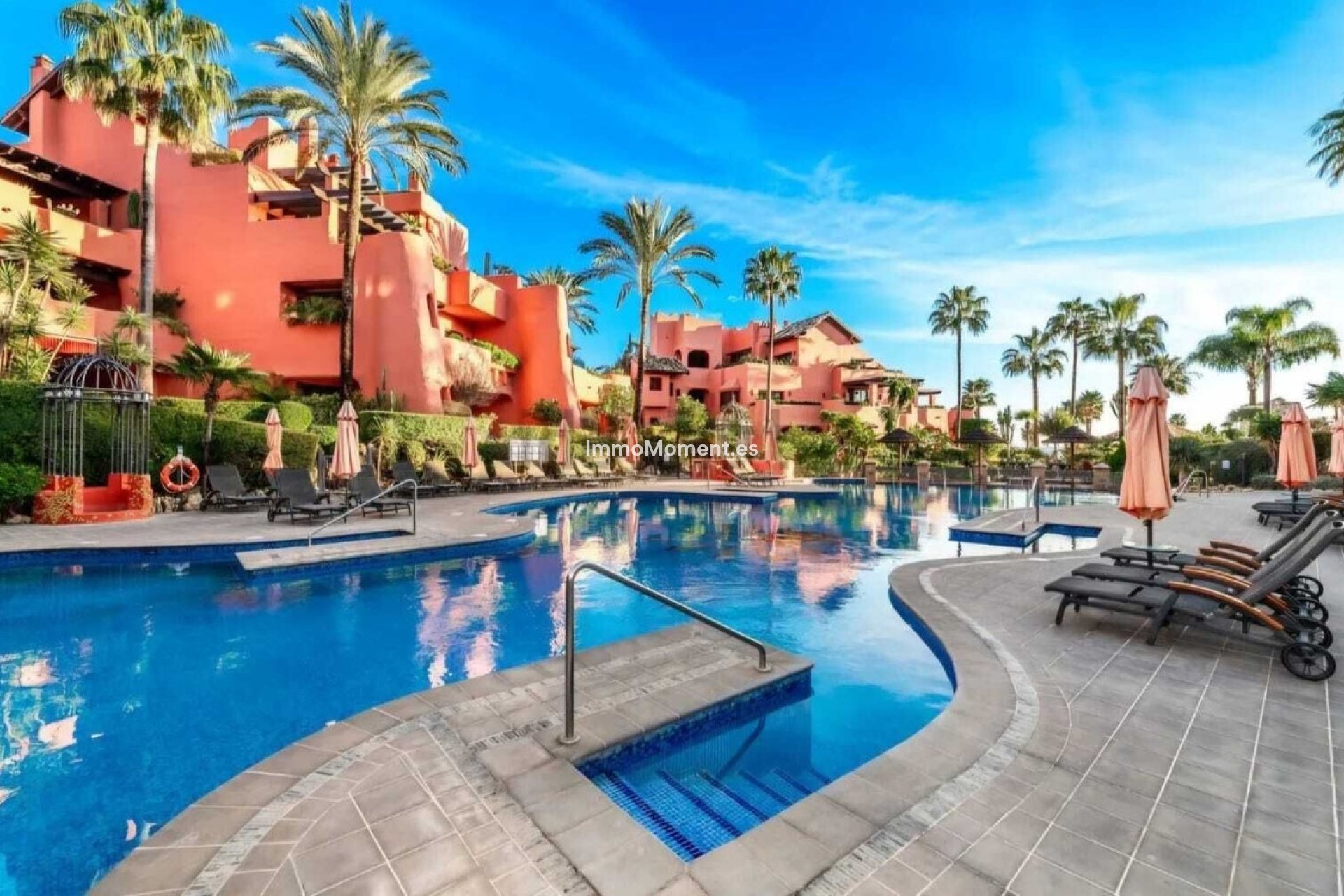 Resale - Apartment - Estepona - Estepona Centro