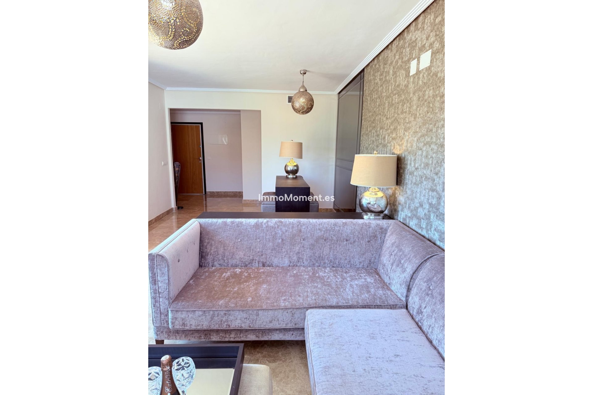 Resale - Apartment - Estepona - Estepona Centro