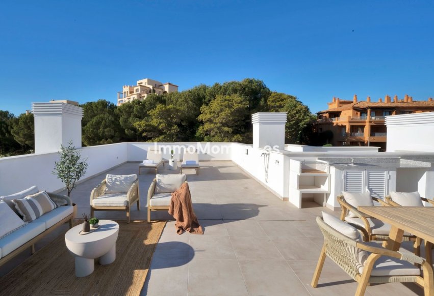 Resale - Apartment - Estepona - Estepona Centro