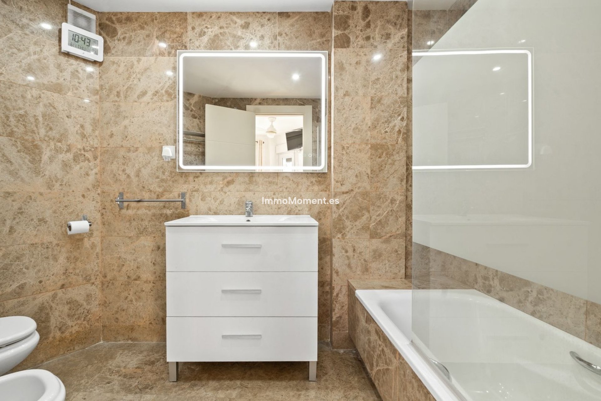 Resale - Apartment - Estepona - Estepona Centro