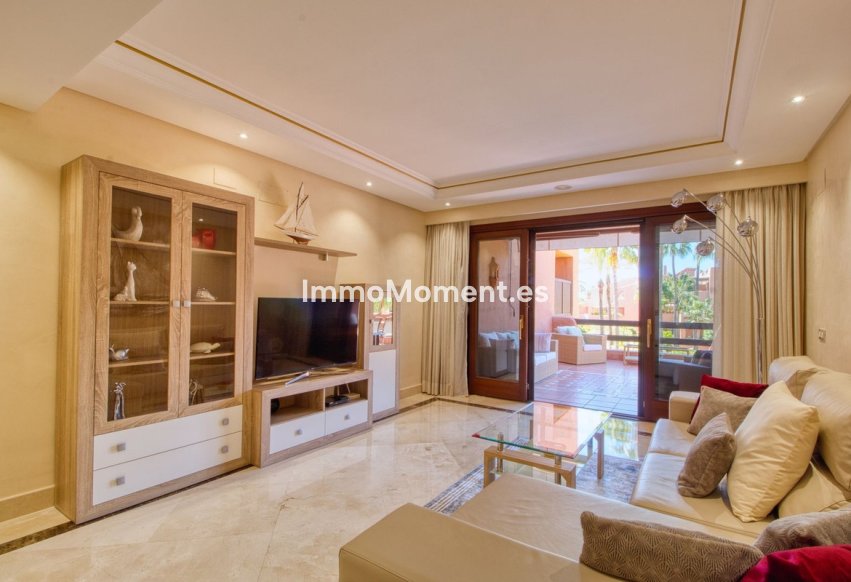 Resale - Apartment - Estepona - Estepona Centro
