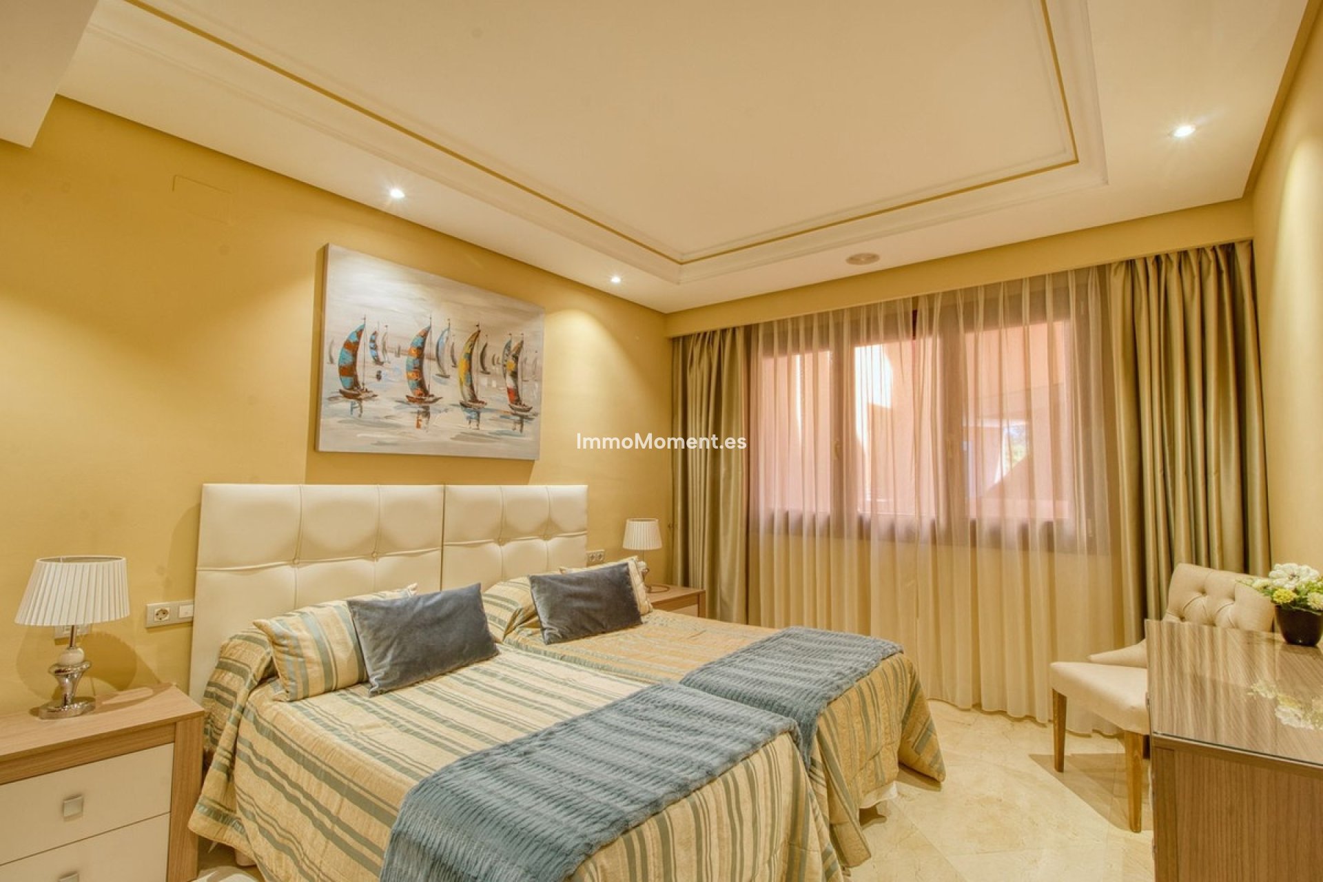 Resale - Apartment - Estepona - Estepona Centro