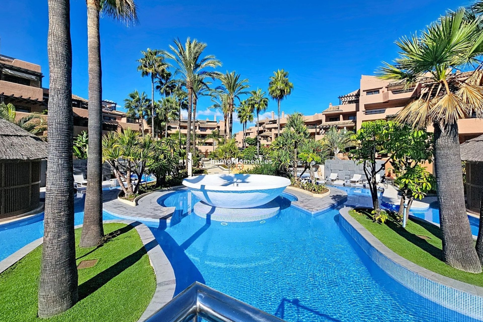 Resale - Apartment - Estepona - Estepona Centro