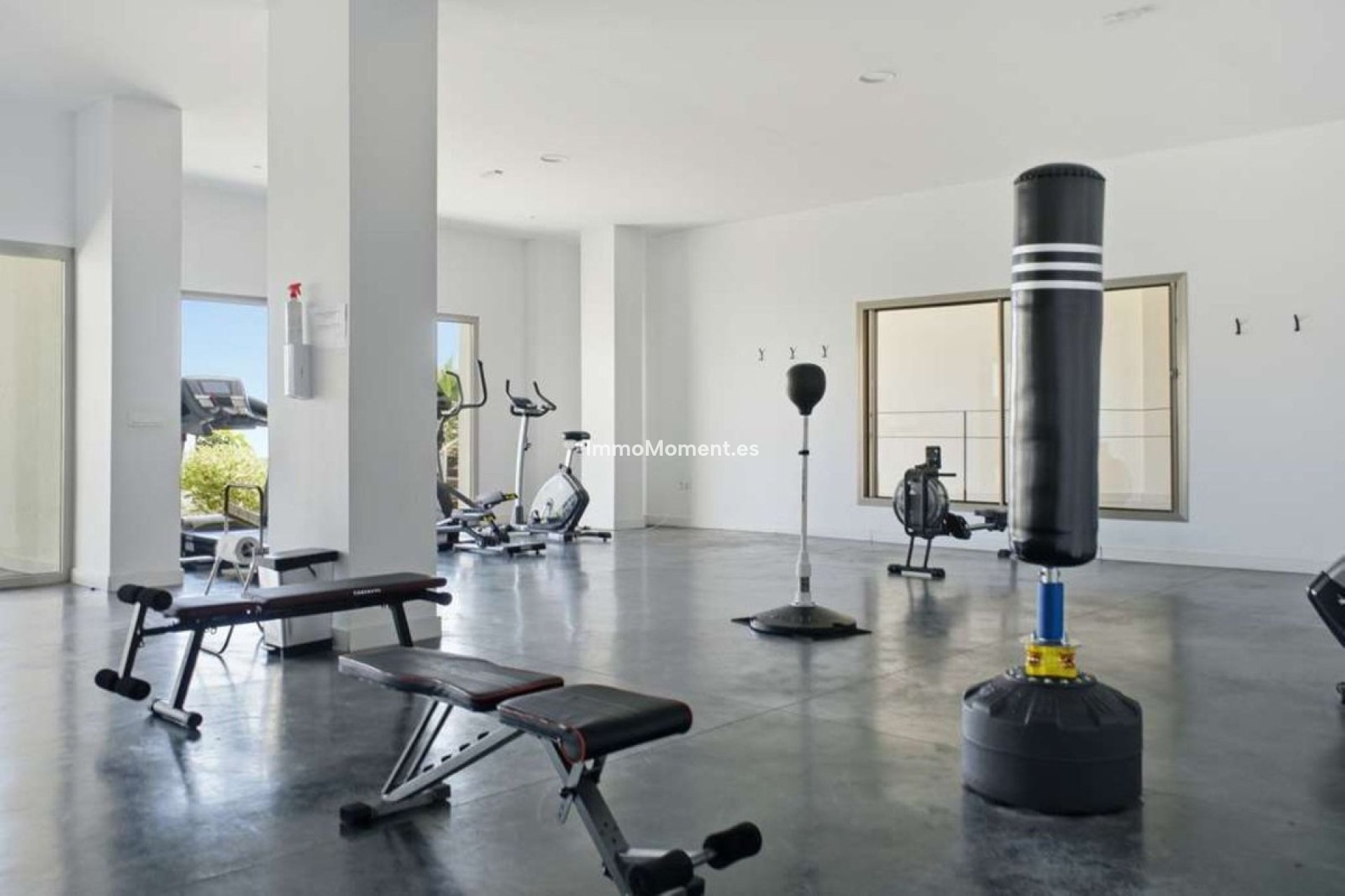 Resale - Apartment - Estepona - Estepona Centro