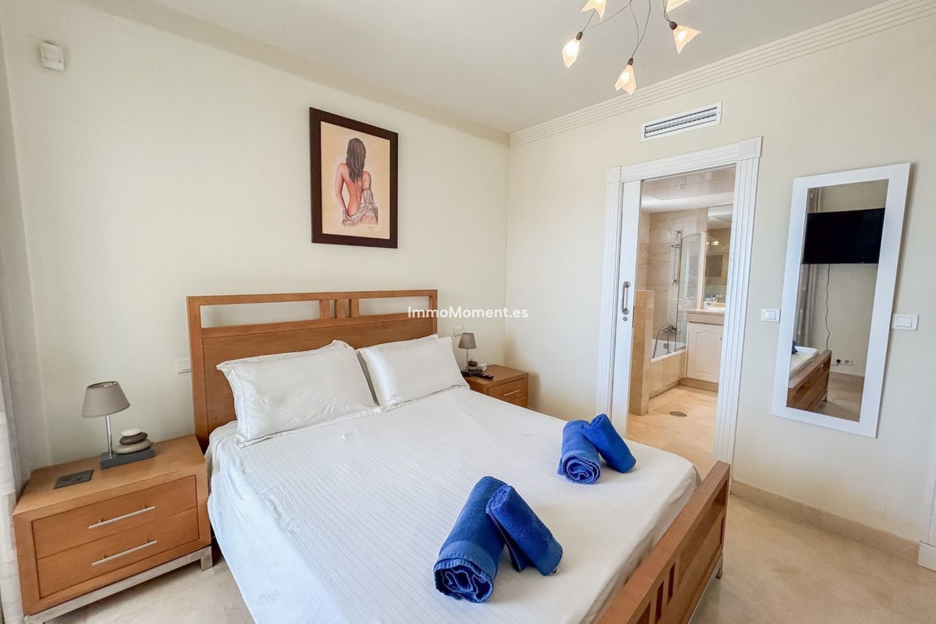 Resale - Apartment - Estepona - Estepona Centro