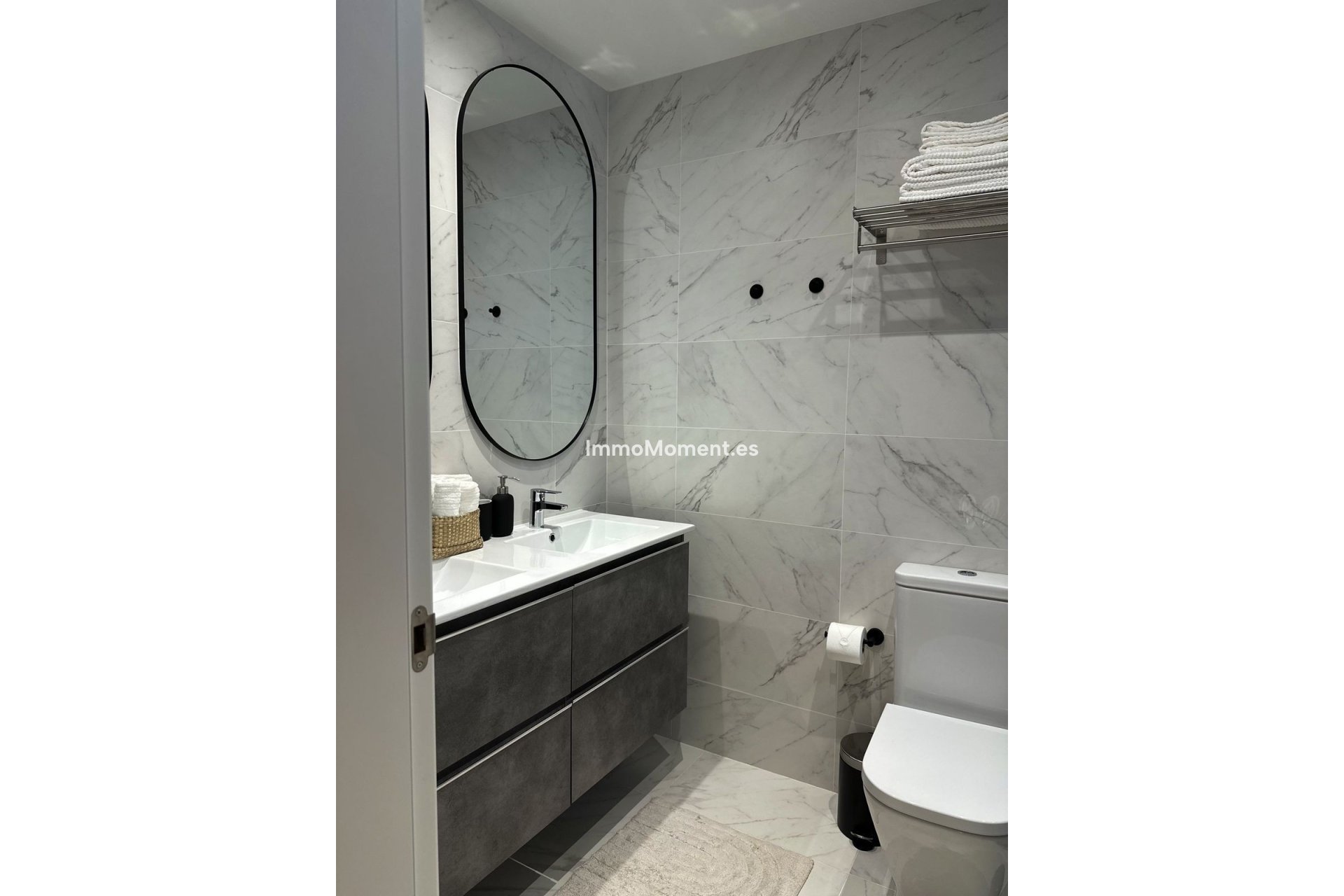 Resale - Apartment - Estepona - Estepona Centro