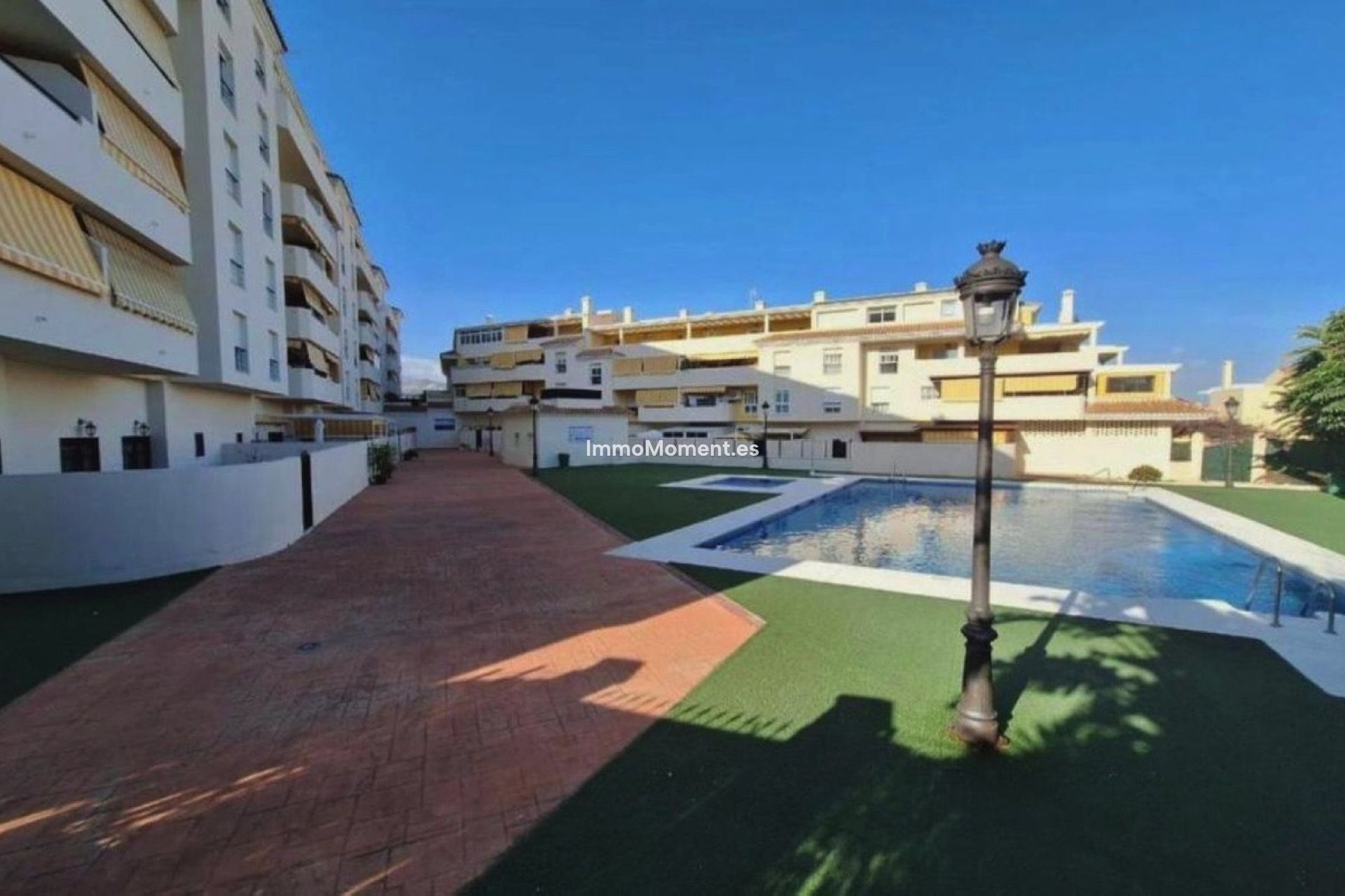 Resale - Apartment - Estepona - Estepona Centro