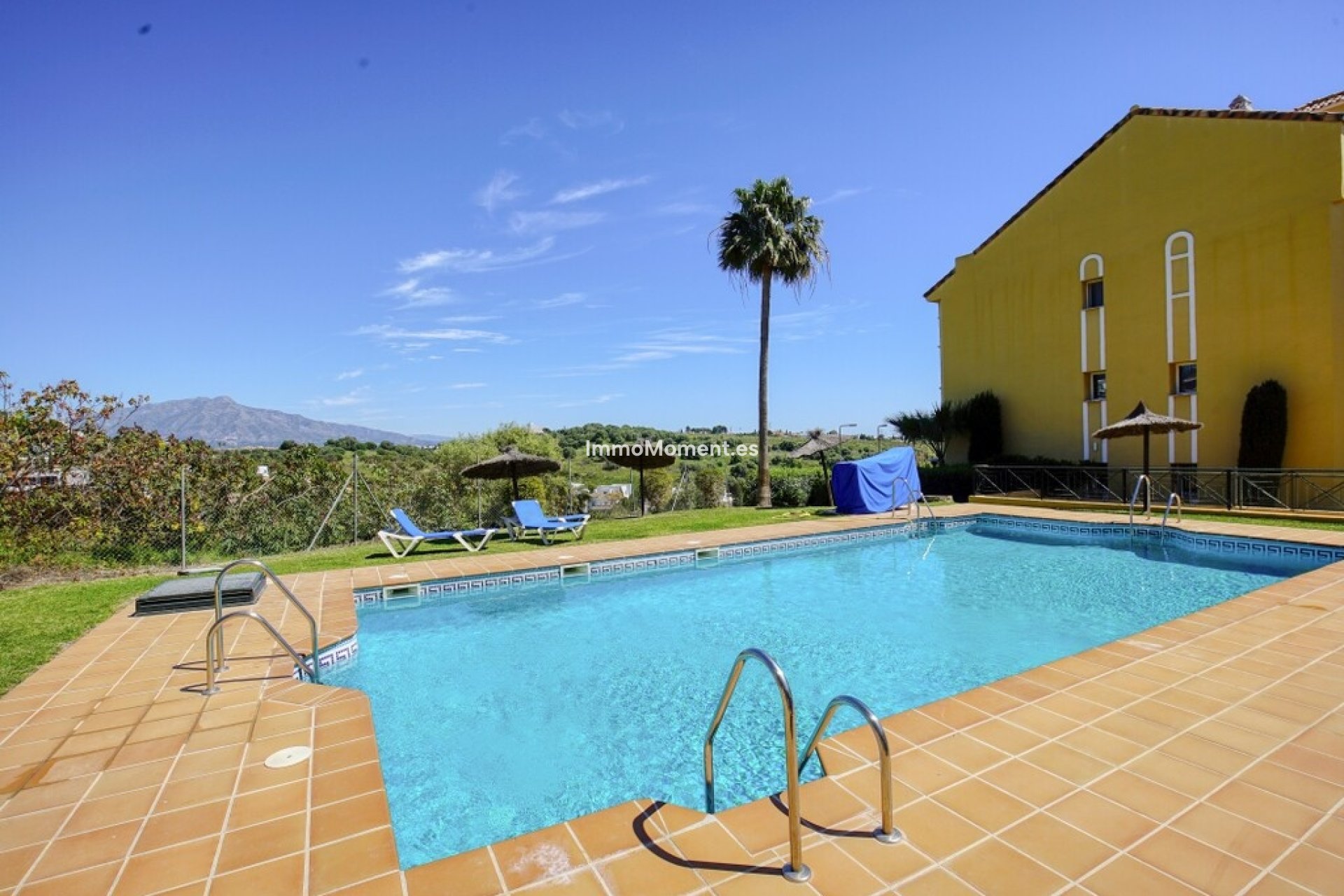 Resale - Apartment - Estepona - Estepona Centro