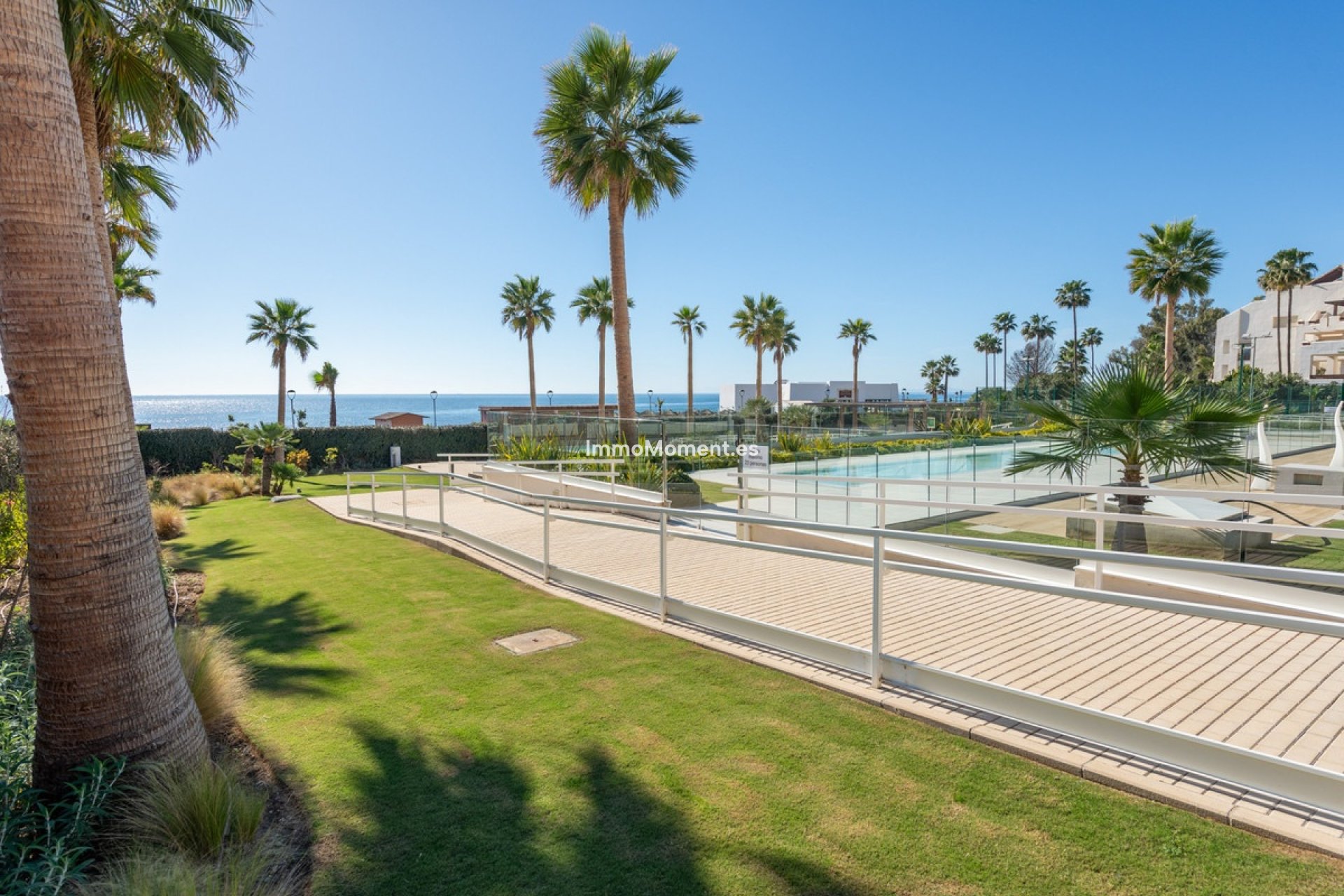 Resale - Apartment - Estepona - Estepona Centro