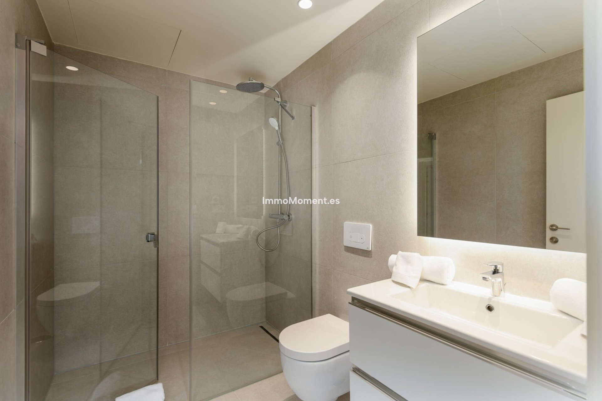 Resale - Apartment - Estepona - Estepona Centro