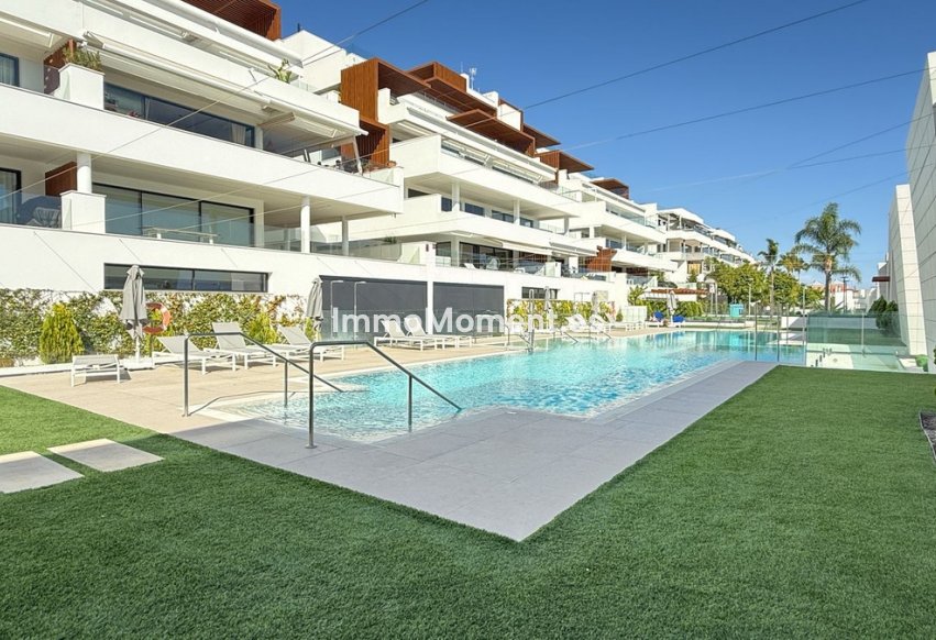 Resale - Apartment - Estepona - Estepona Centro