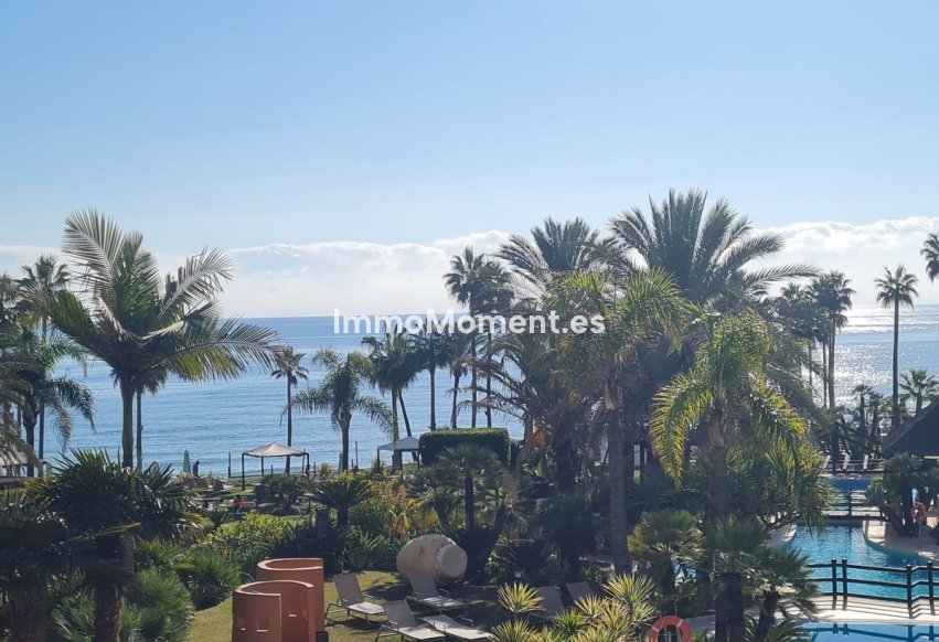 Resale - Apartment - Estepona - Estepona Centro