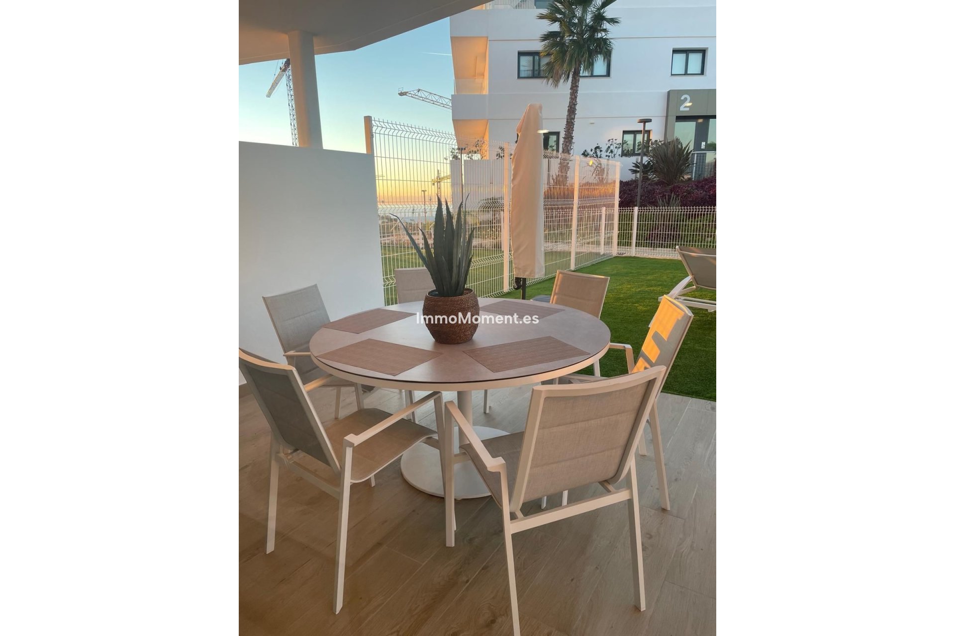 Resale - Apartment - Estepona - Estepona Centro